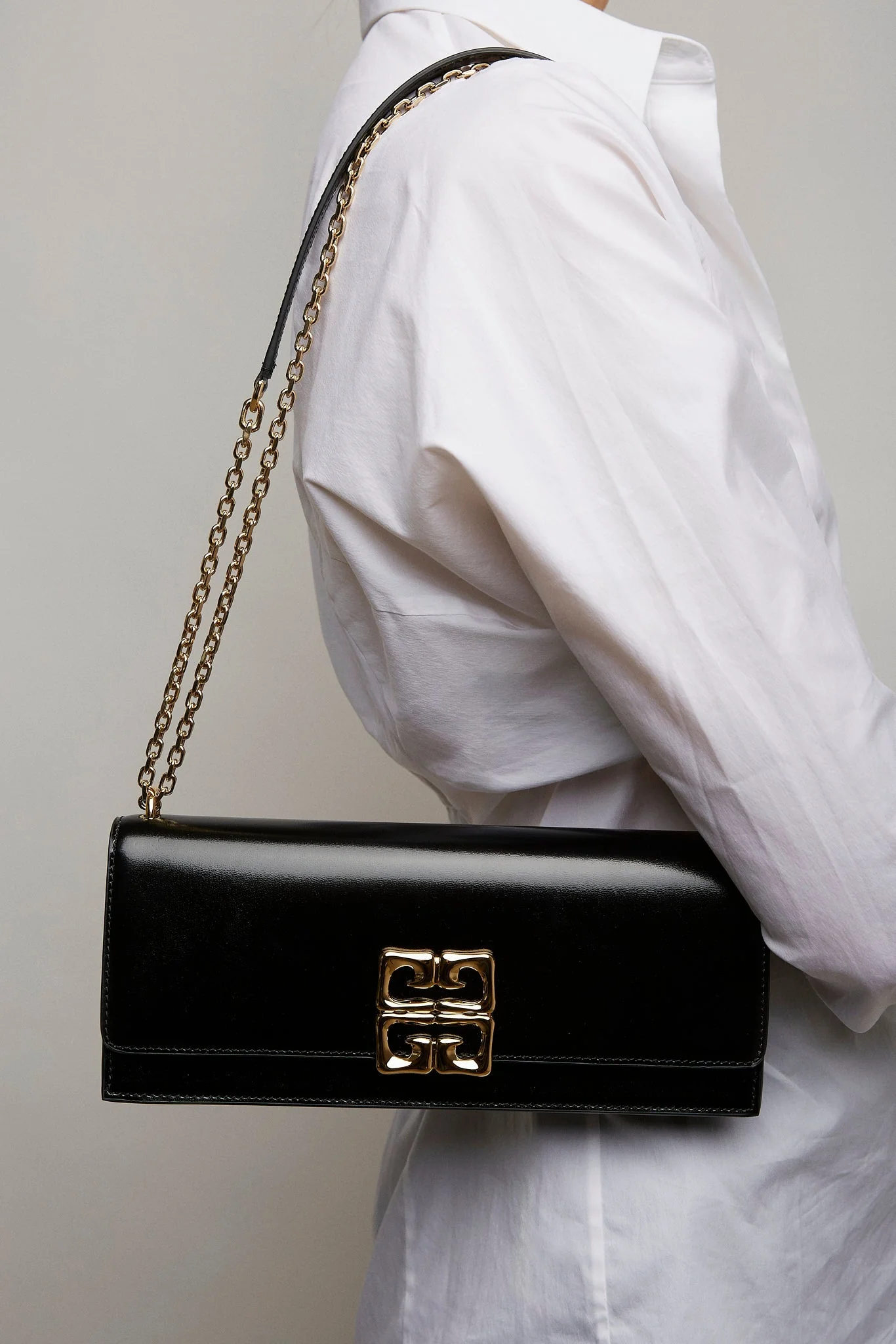 4G small chain black clutch - Image 2