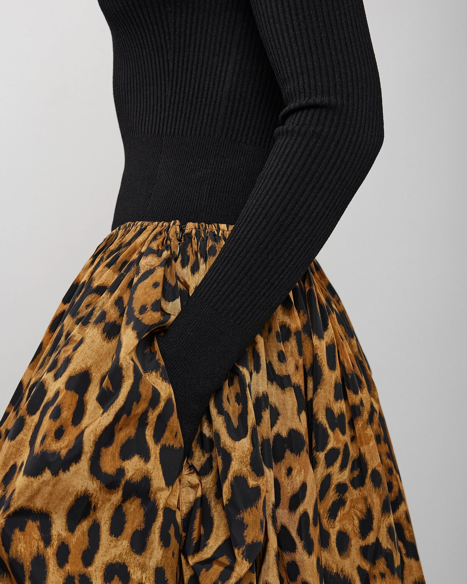 A-Line leopard skirt - Image 4