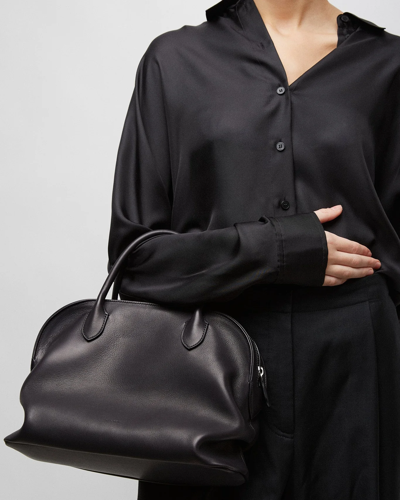 Agnes black leather bag - Image 2