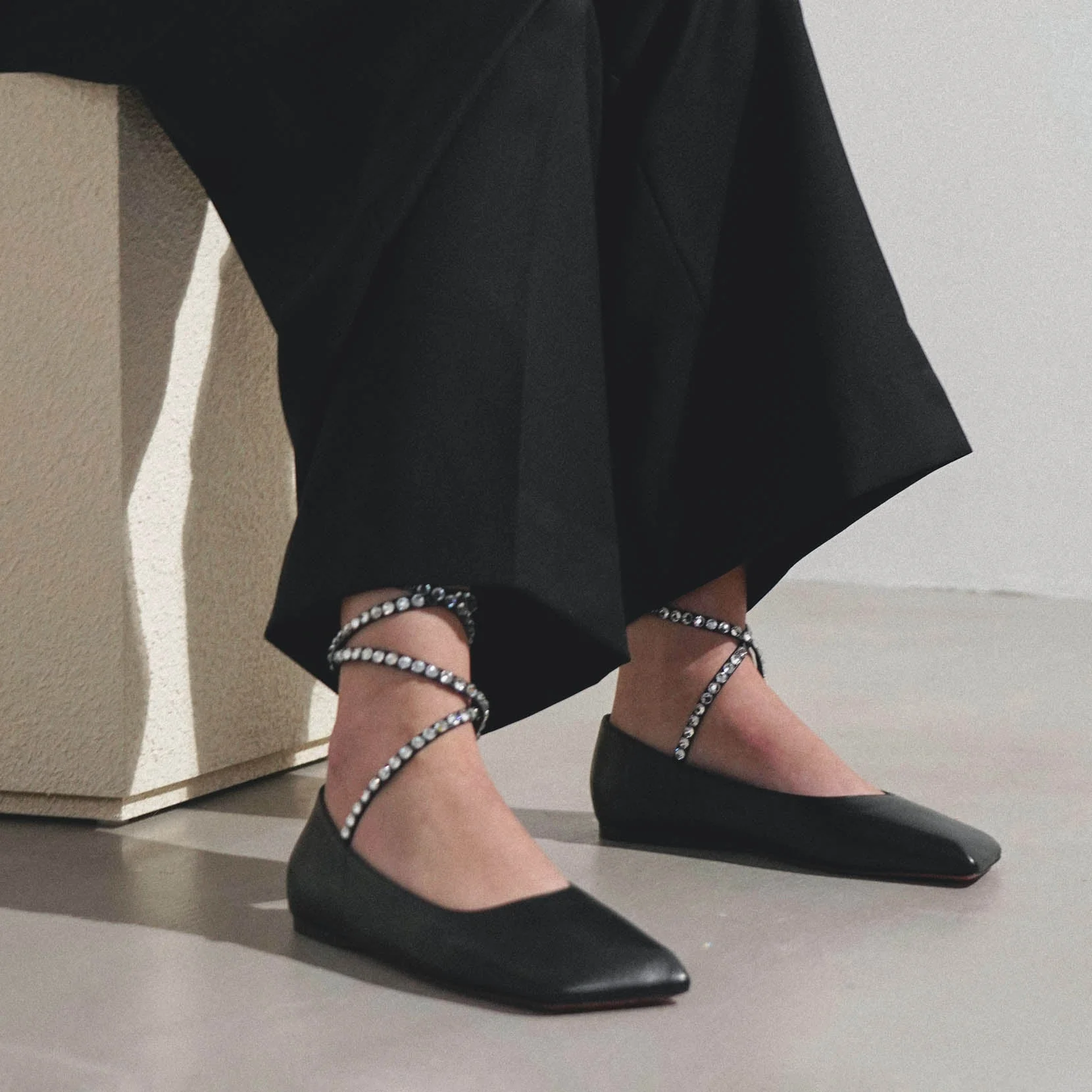Ane black leather lace up flats - Image 6