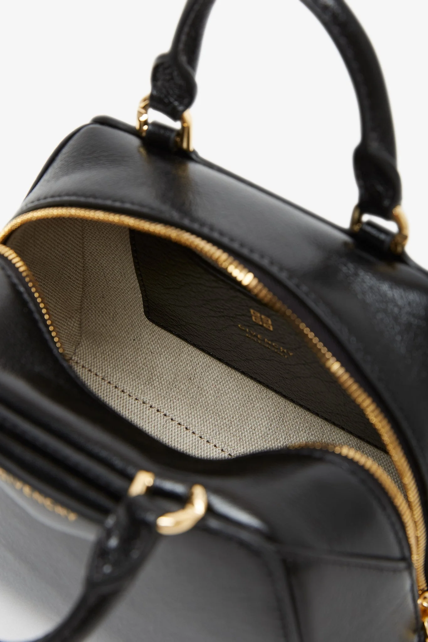 Antigona Cube nano black bag - Image 4