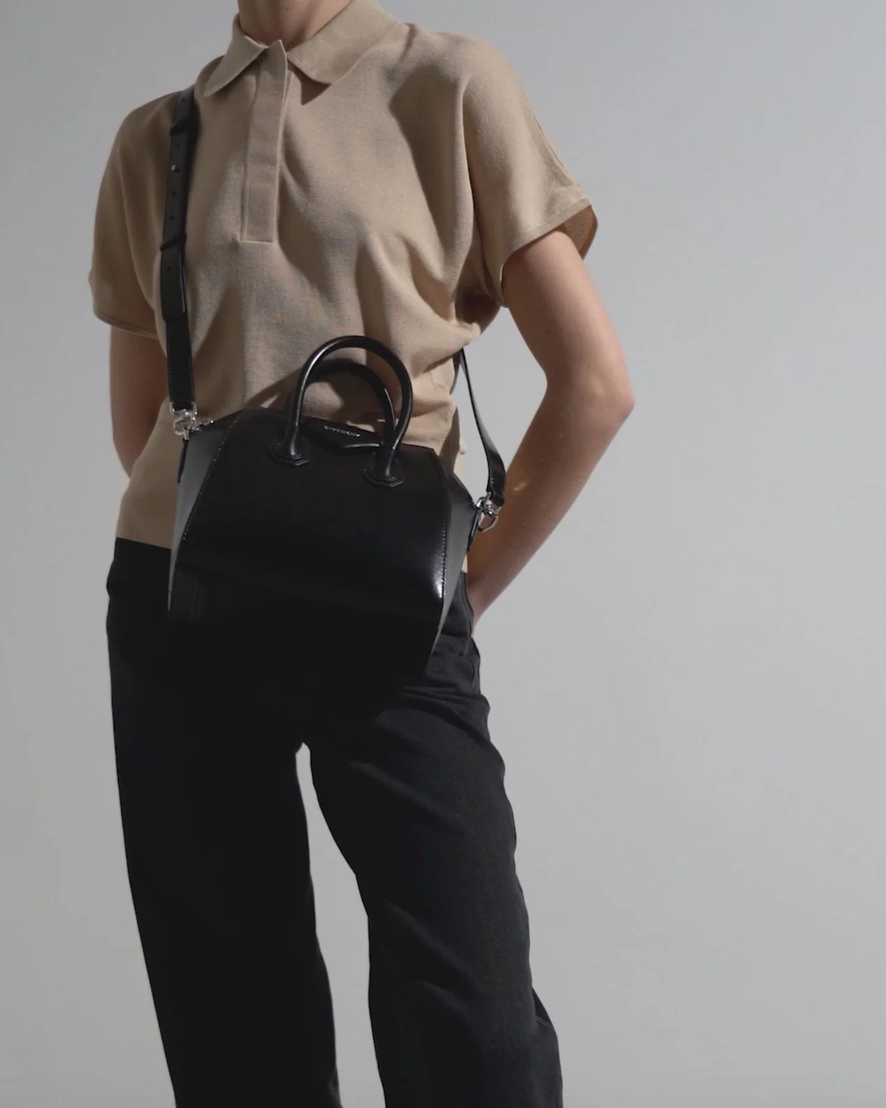 Antigona mini black bag - Image 8