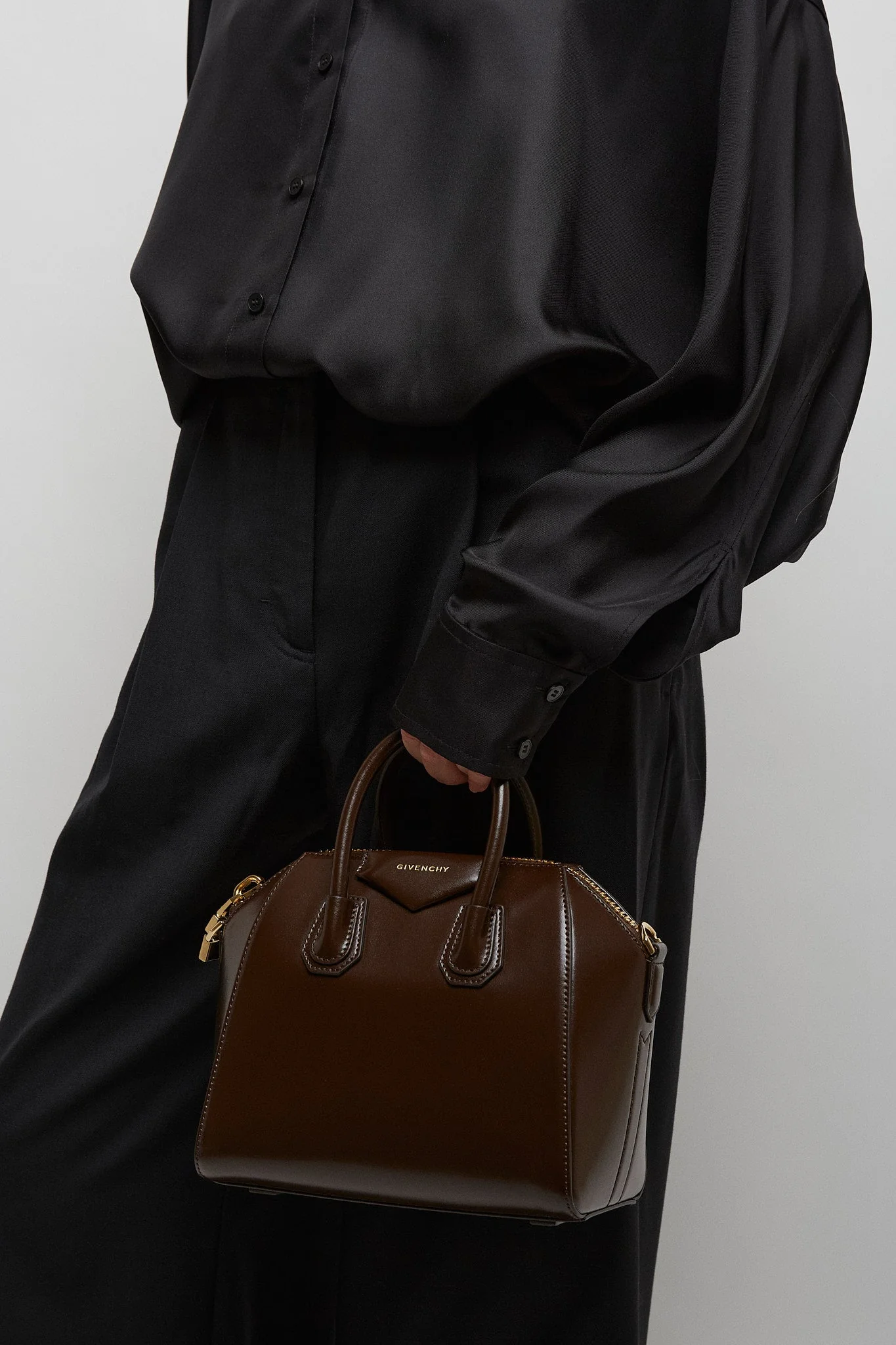 Antigona mini brown bag - Image 2