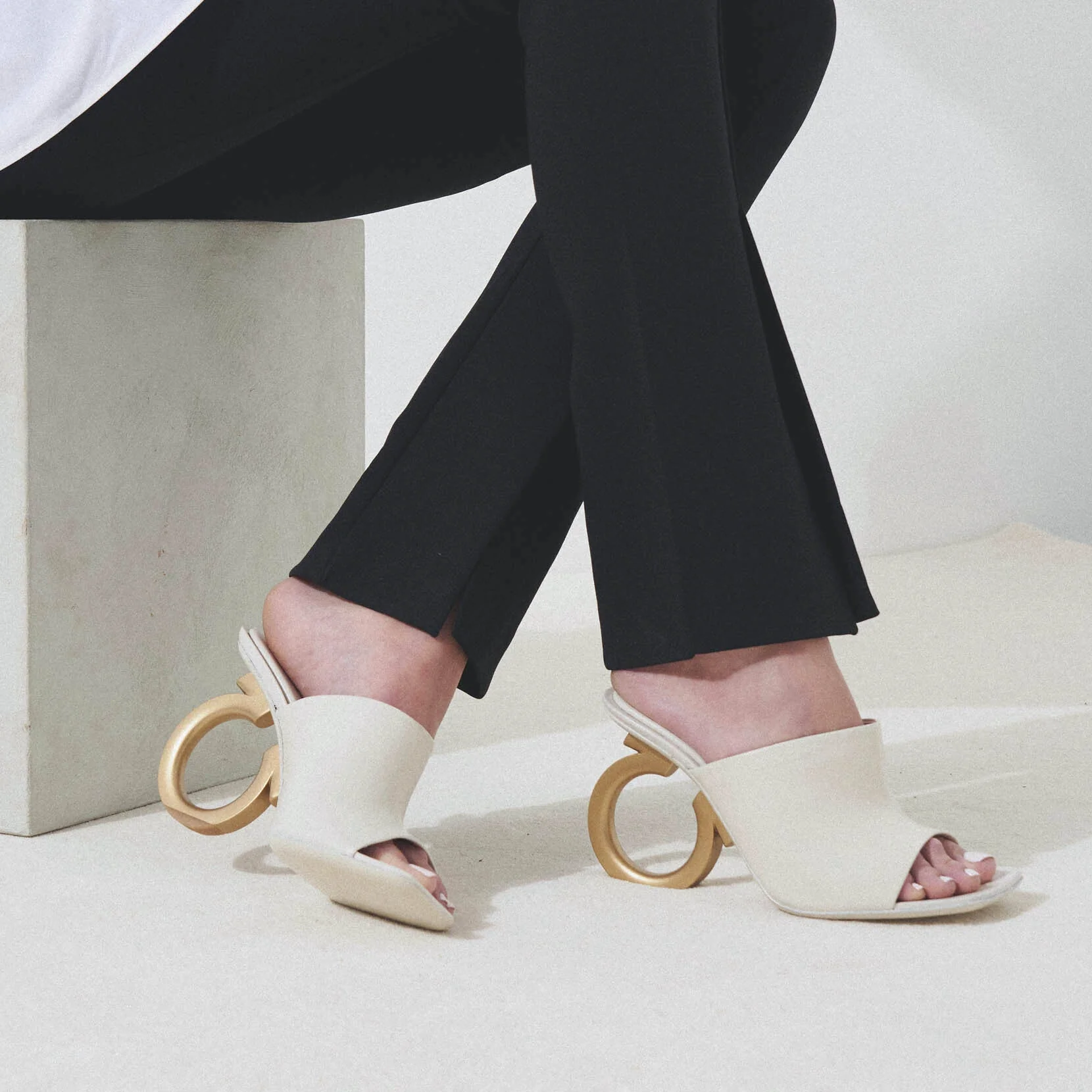 Astro 105 gancio cream mules - Image 6