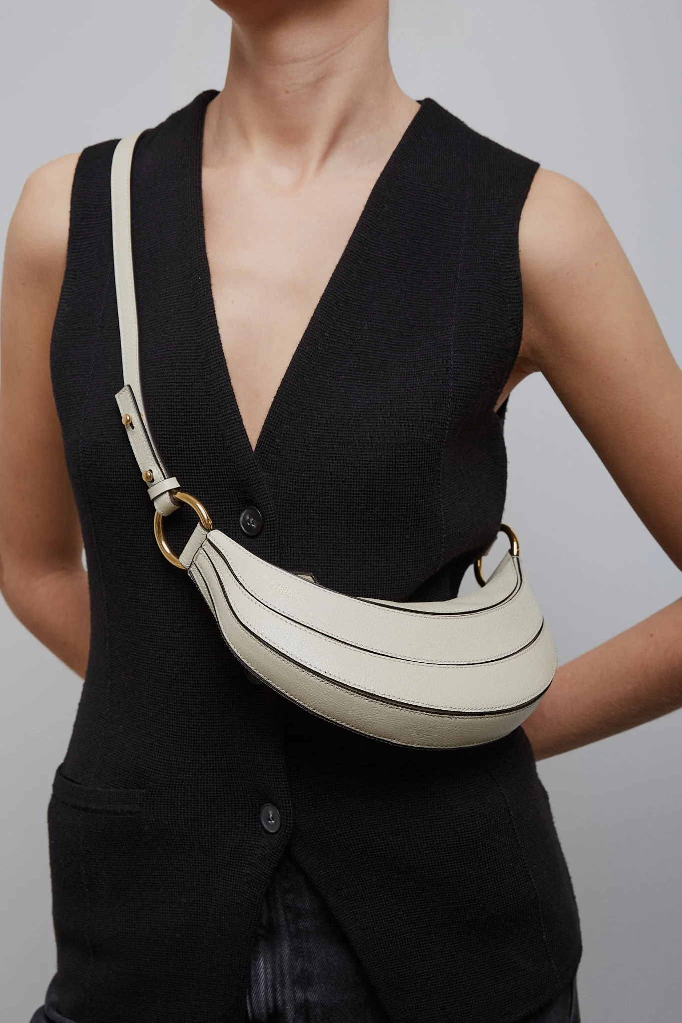 Banana beige leather crossbody bag - Image 5