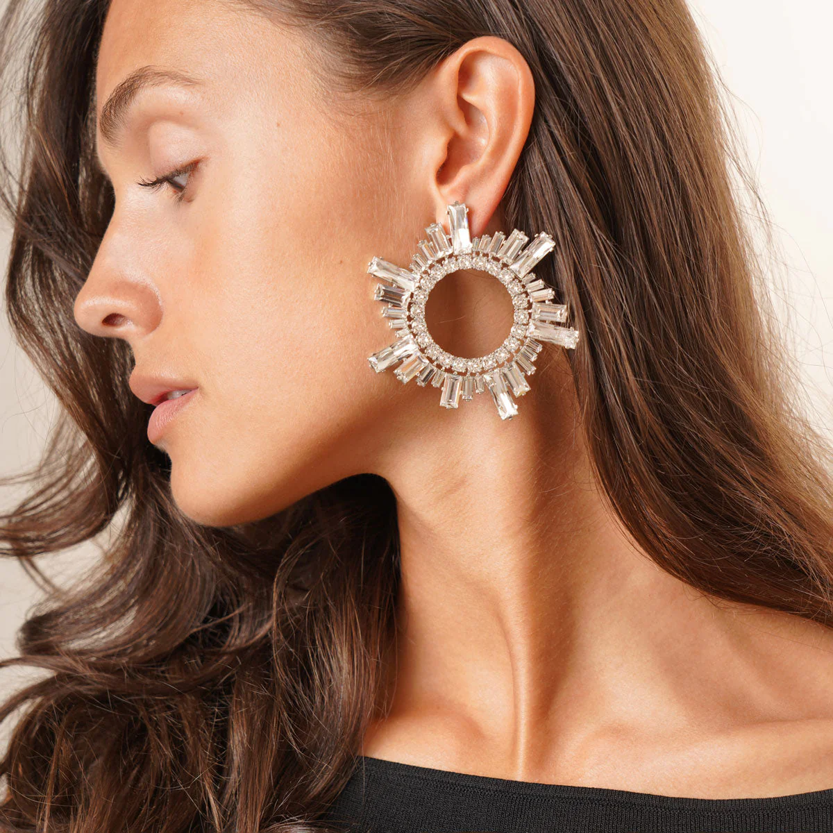 Begum white crystal earrings - Image 4