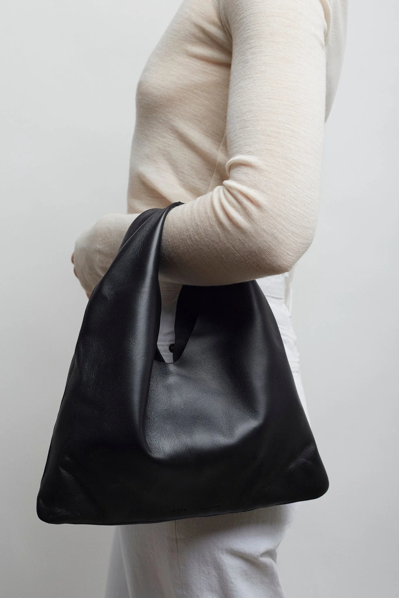 Bindle small black leather bag - Image 5