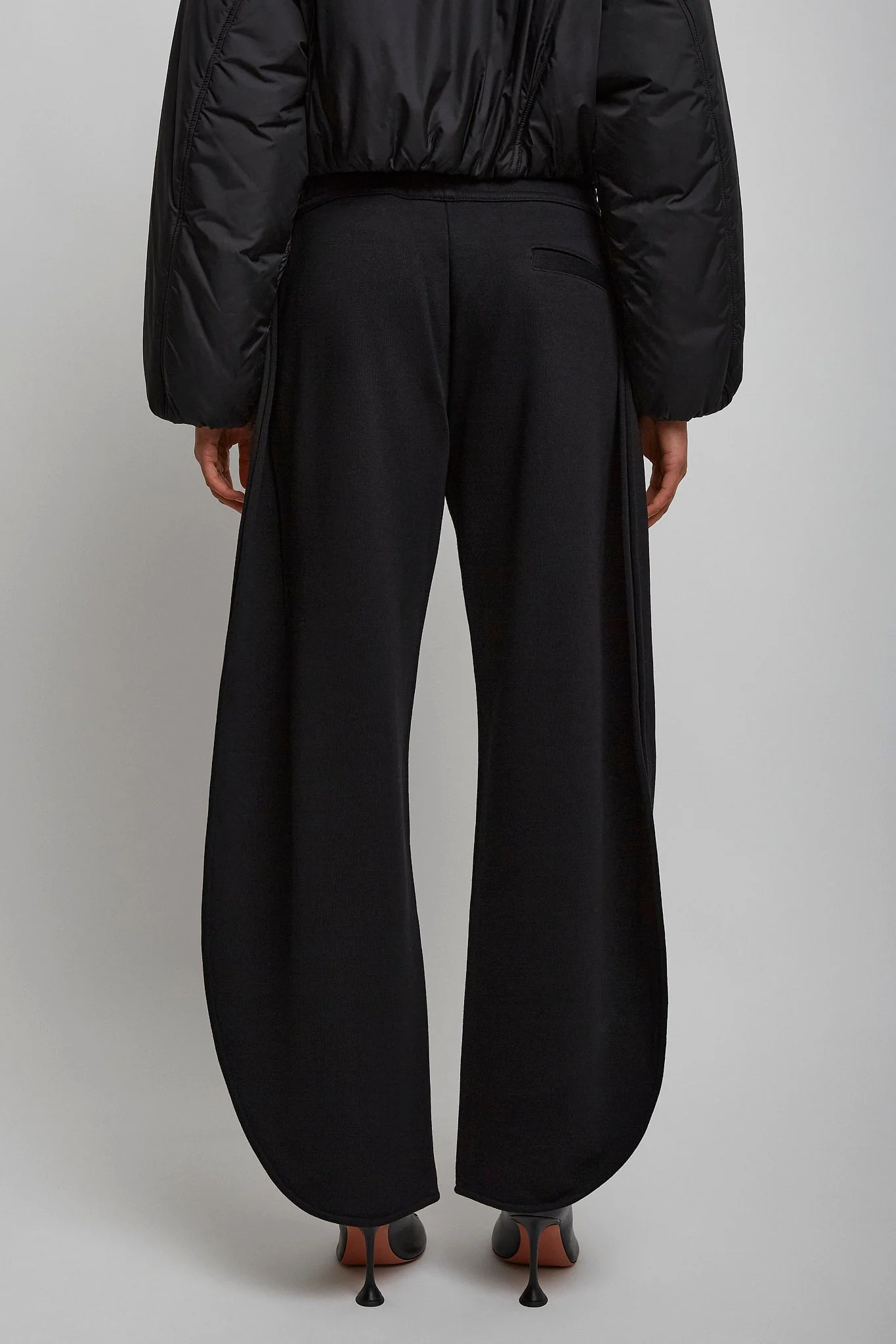 Black petal joggers - Image 4