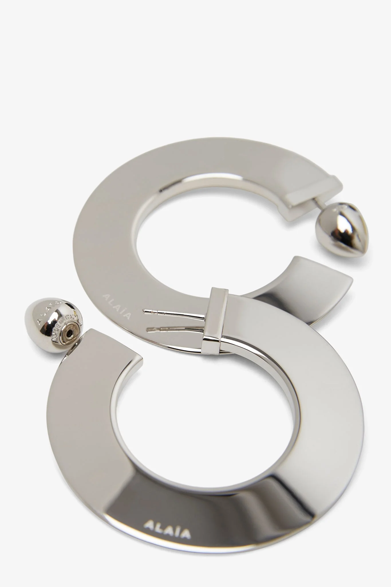 Blade Hoops small silver earrings - Image 3