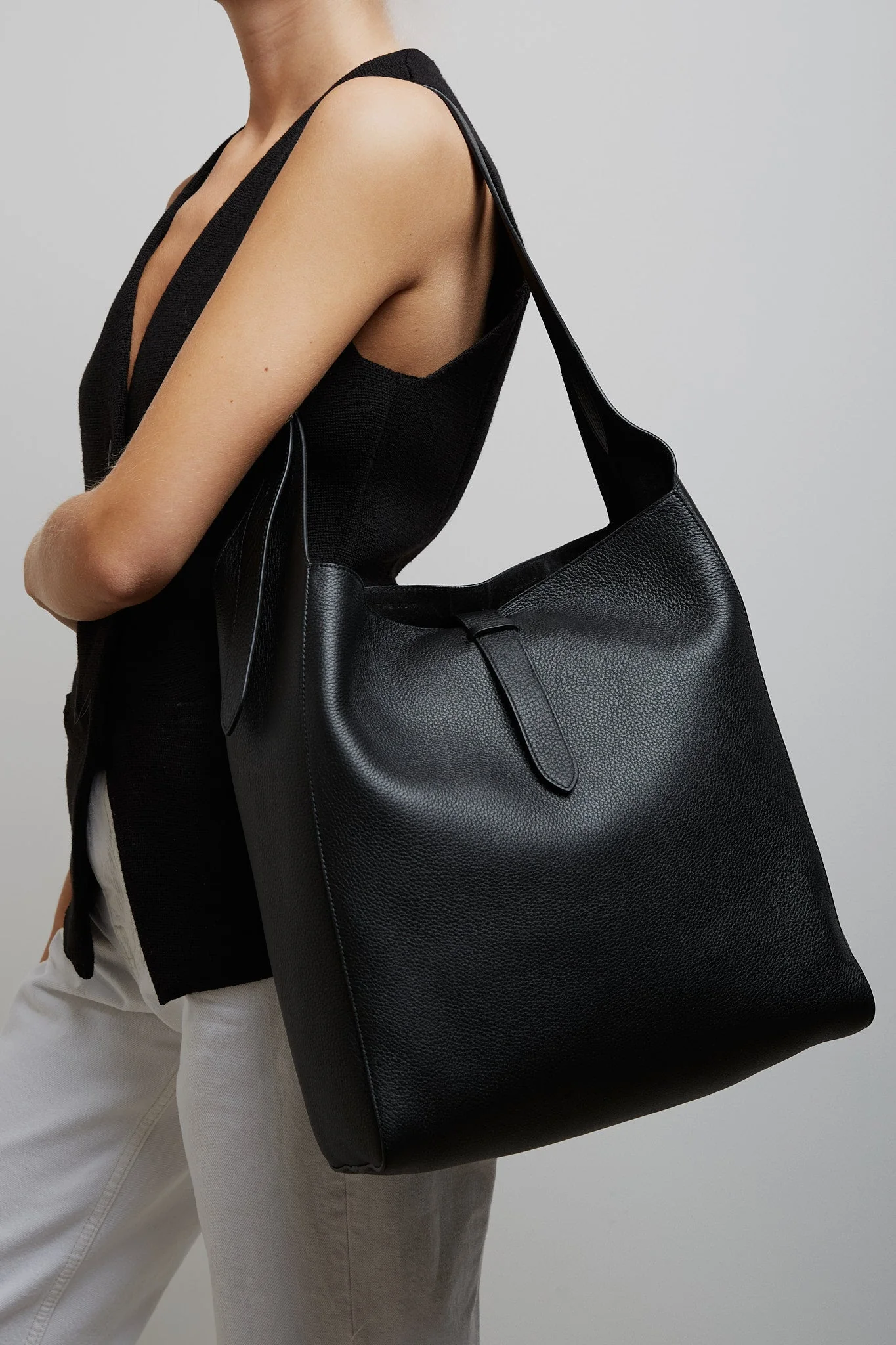 Blake black hobo bag - Image 2