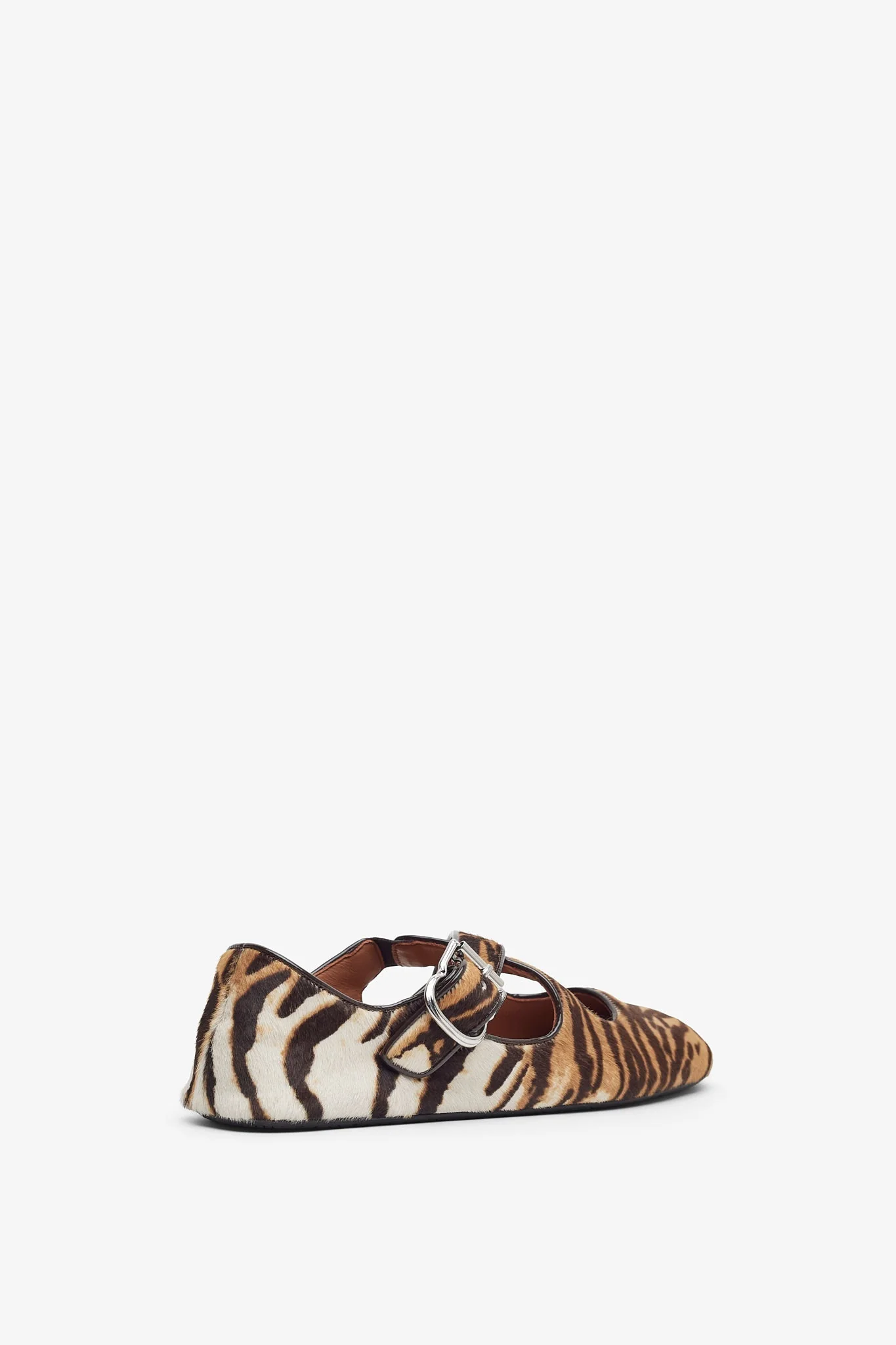 Criss cross brown and beige ballet flats - Image 3