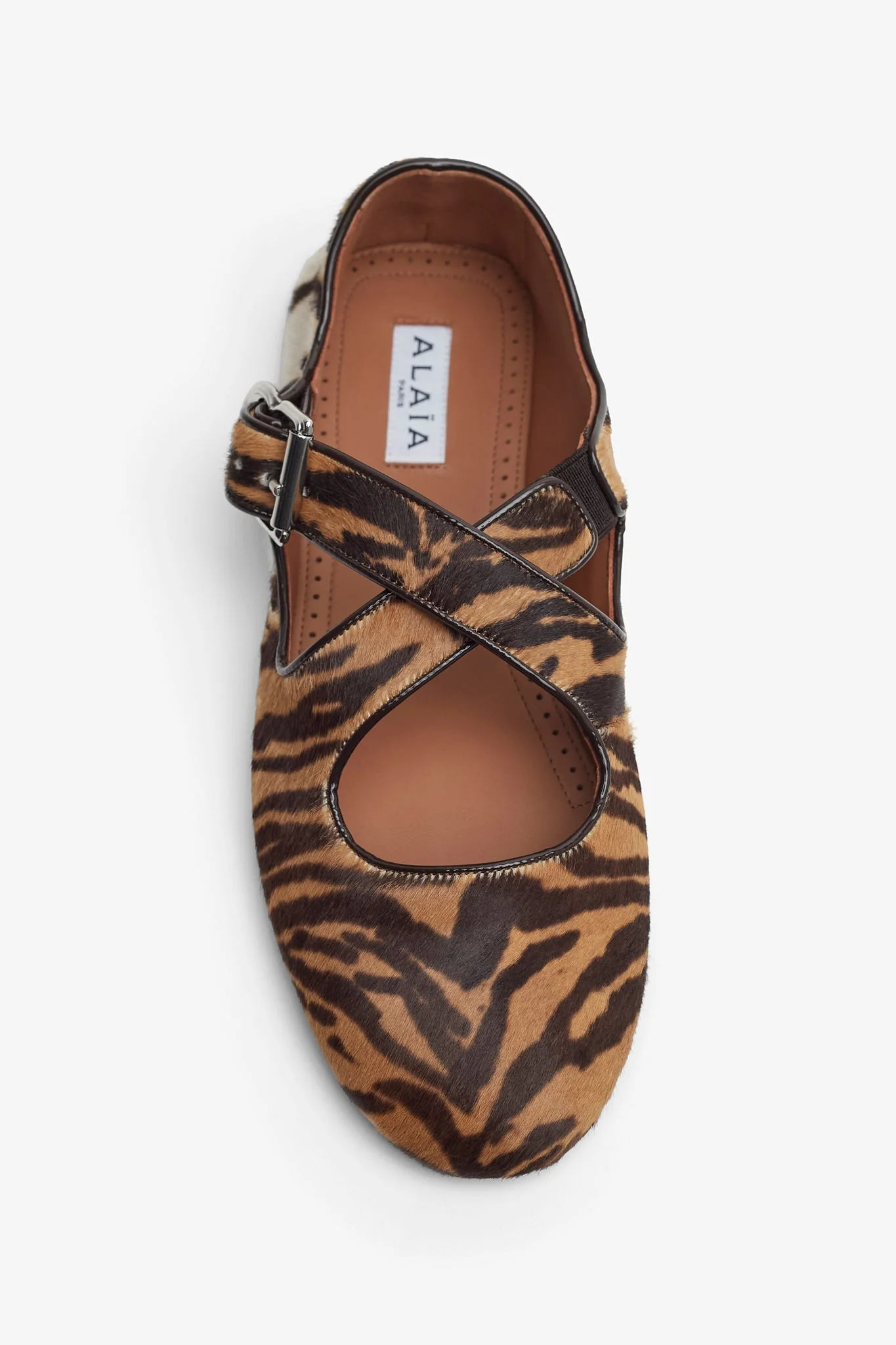 Criss cross brown and beige ballet flats - Image 5