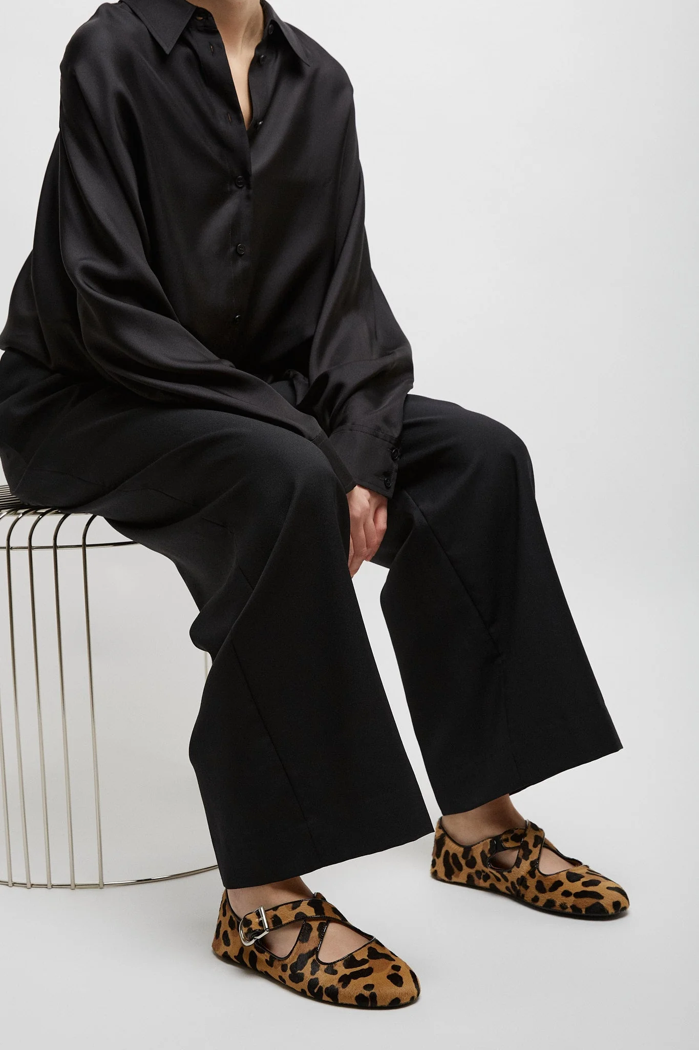 Criss Cross leopard ballet flats - Image 5