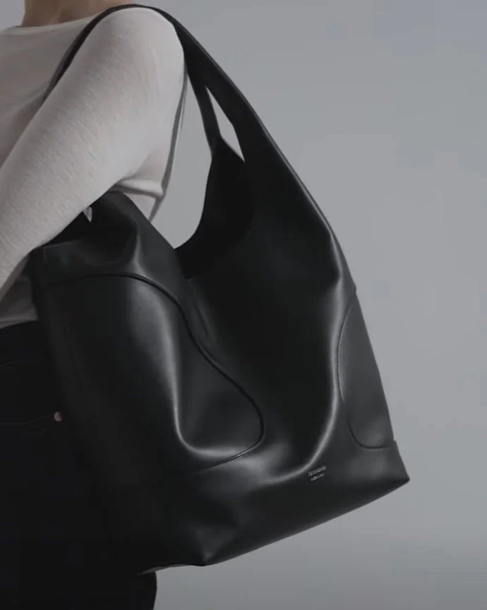 Cut out soft black tote bag - Image 8