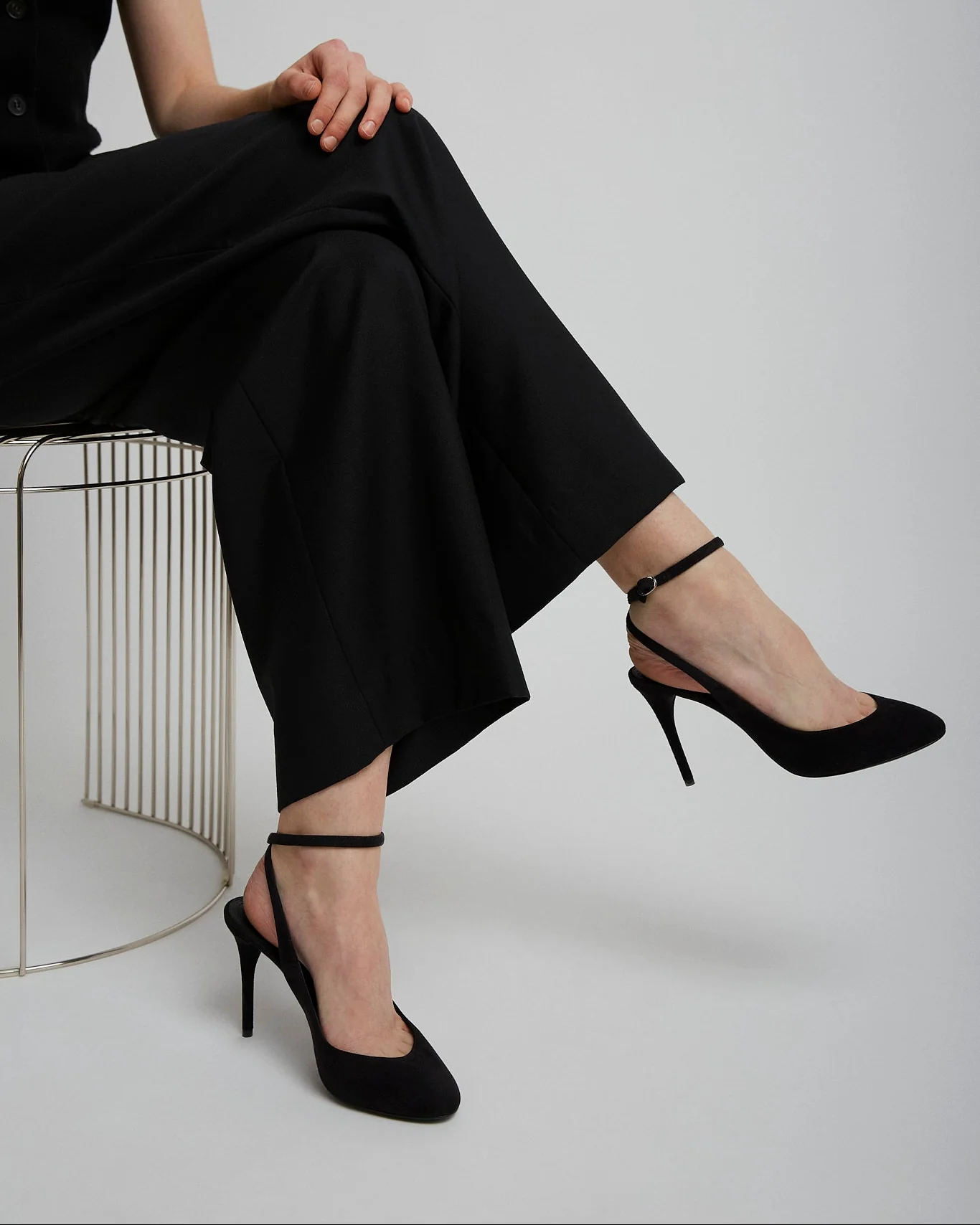 Decollete 90 black slingbacks - Image 2