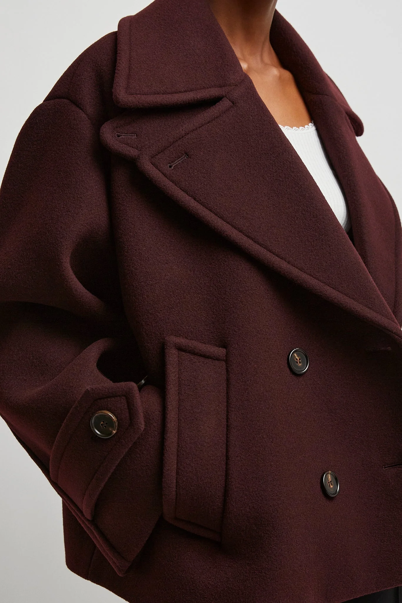 Double-breasted oversized short coat - Image 4