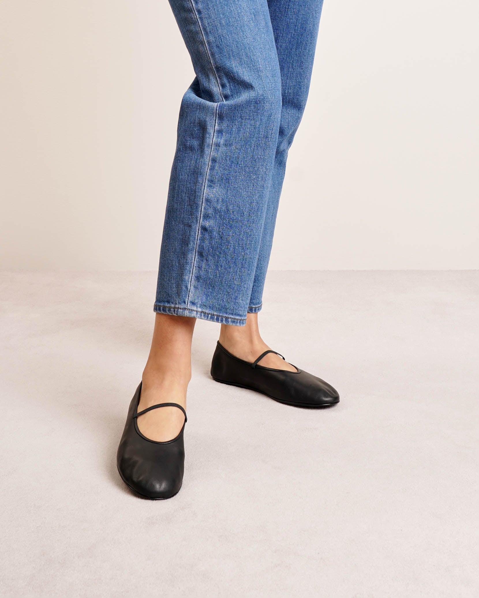 Elastic ballet black nappa slippers - Image 2