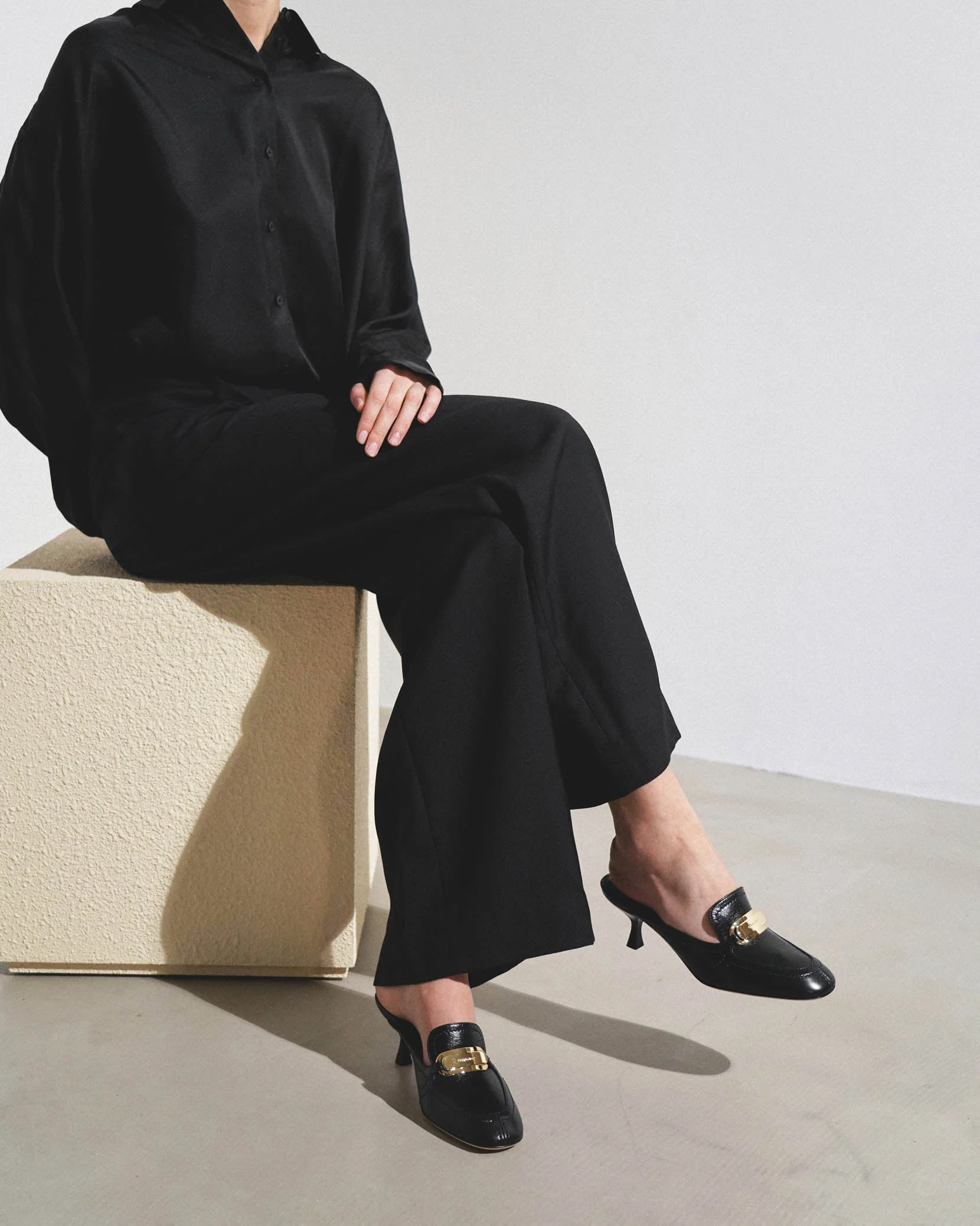 Elodye black leather mules - Image 2