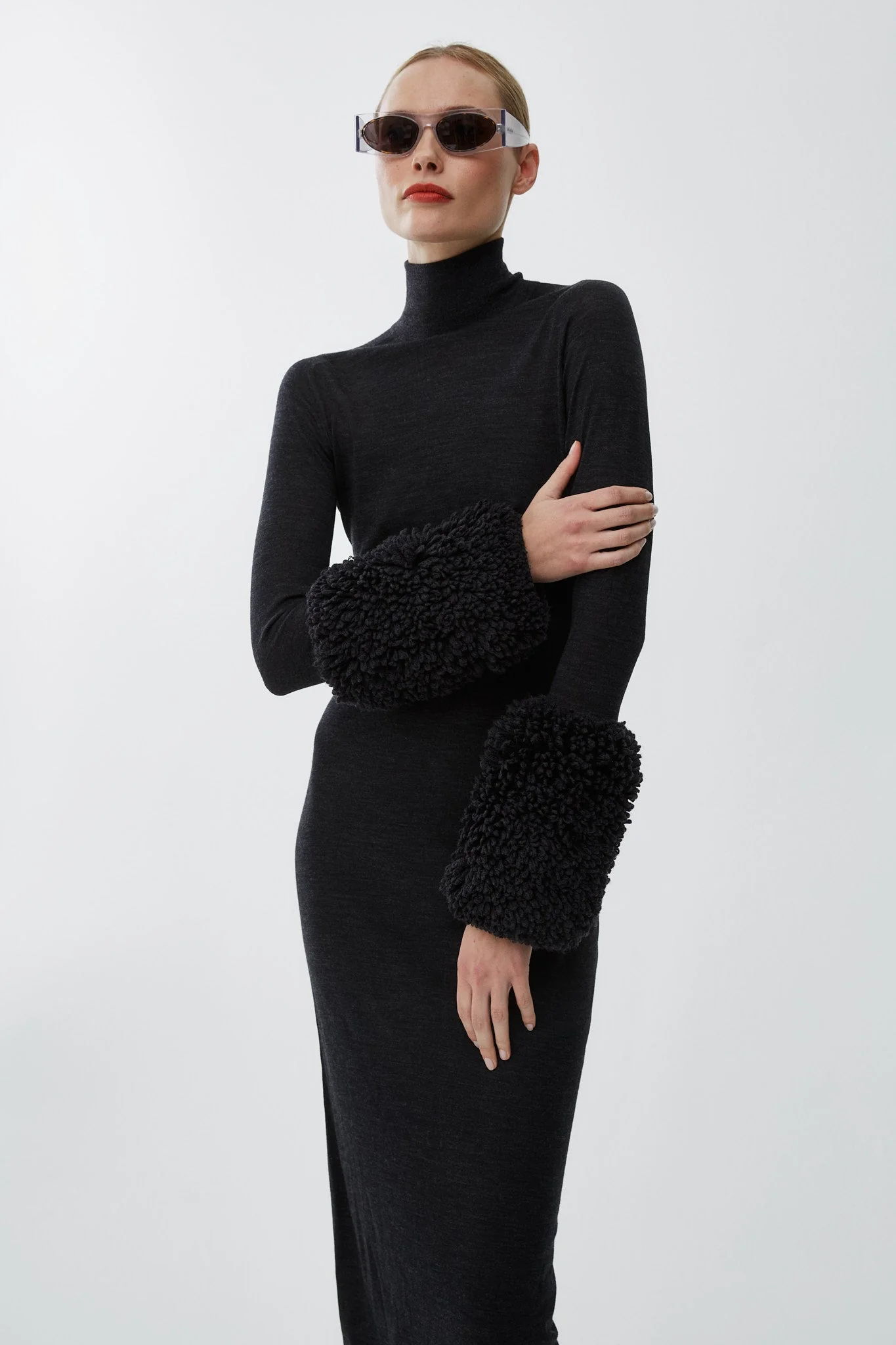 Faux fur sleeves knit dress - Image 4