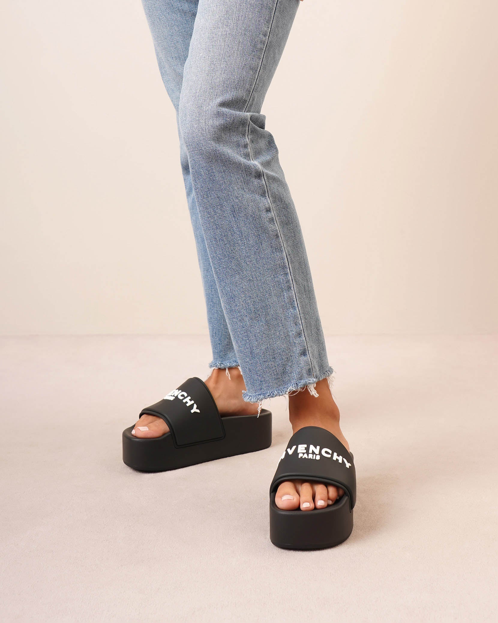 Givenchy Paris black platform slides - Image 2