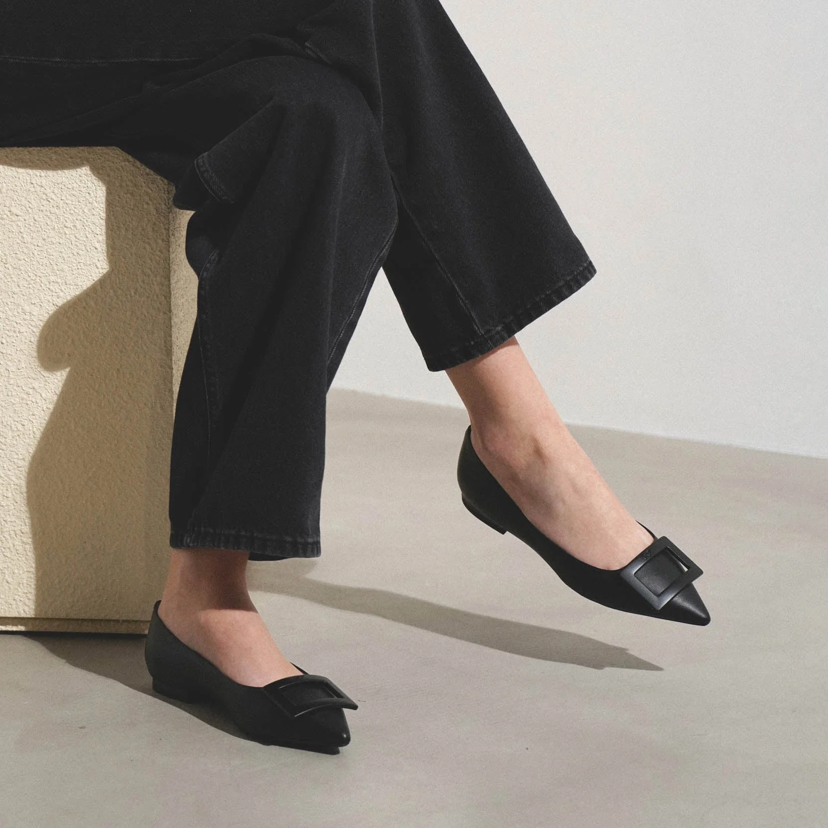 Gommettine black leather ballerinas - Image 6