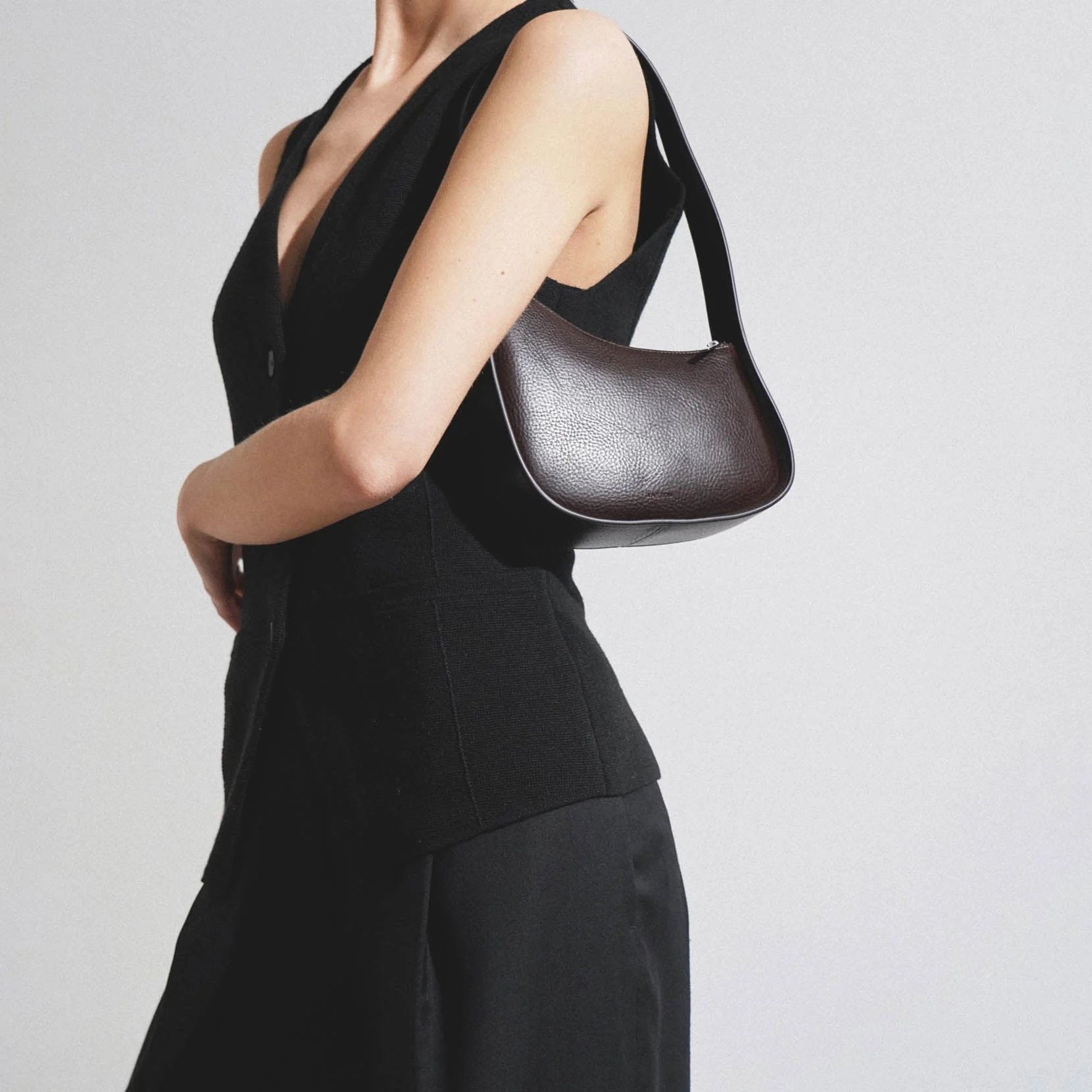 Half moon brown leather bag - Image 6