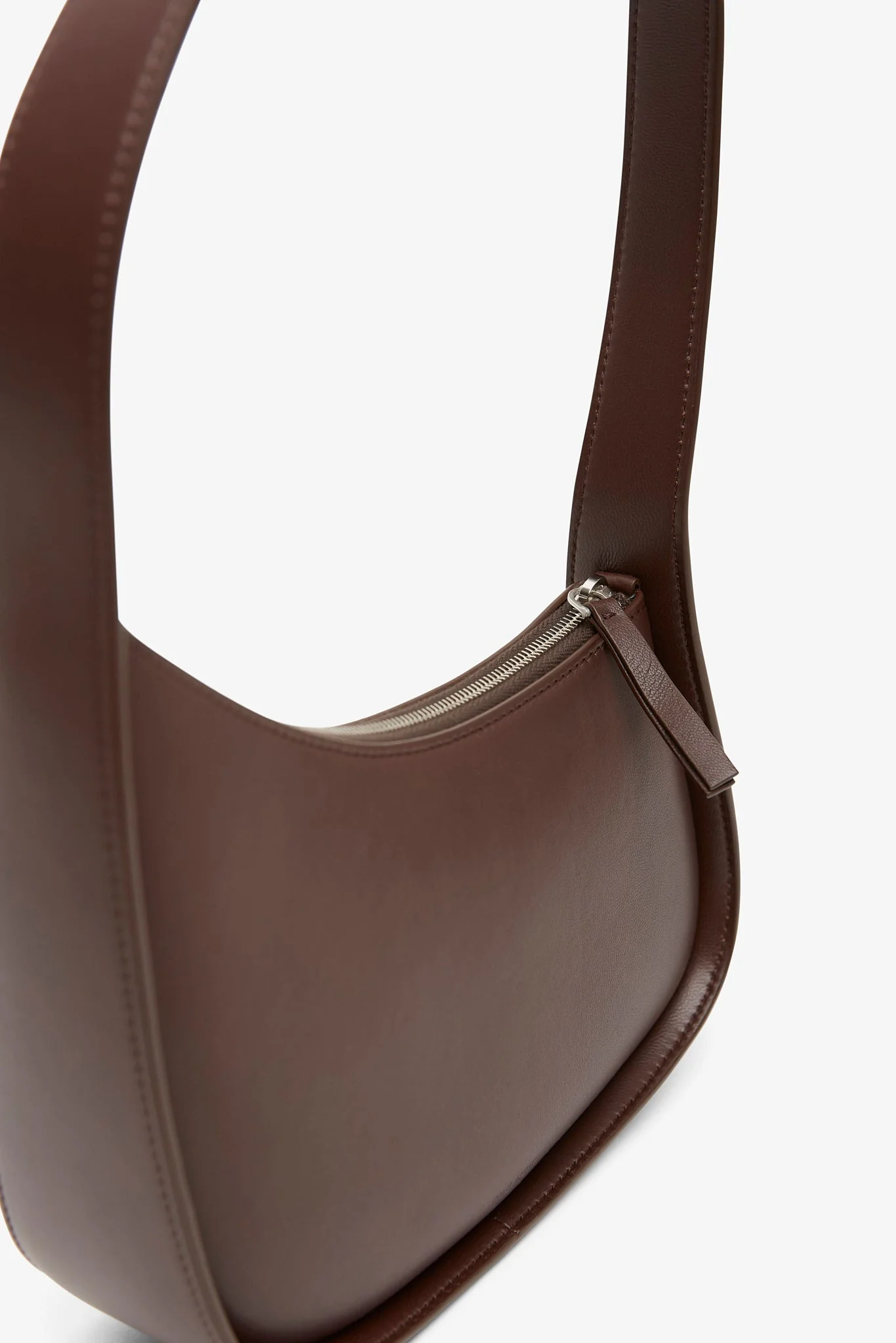 Half moon brown leather bag - Image 4