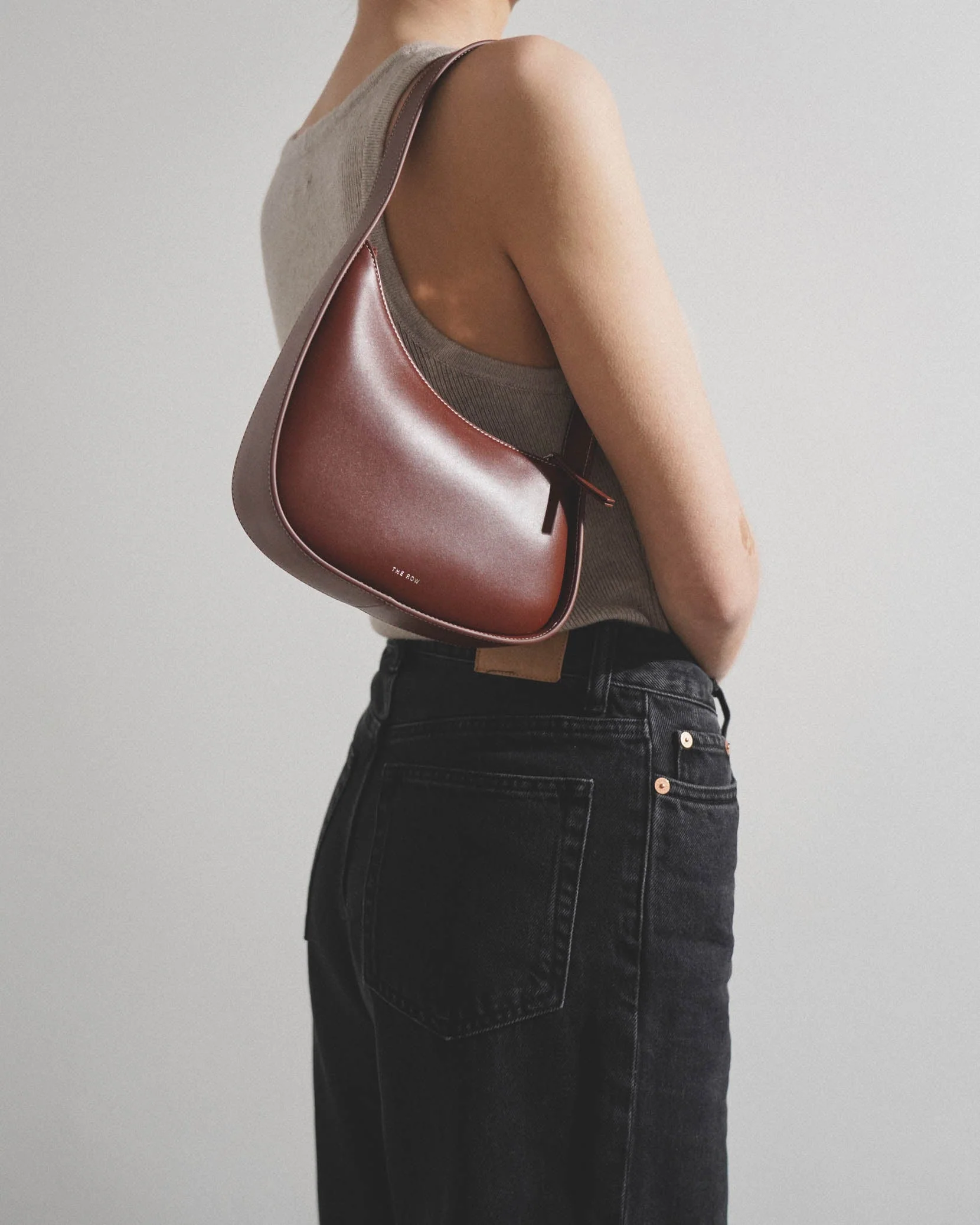 Half Moon red leather shoulder bag - Image 2