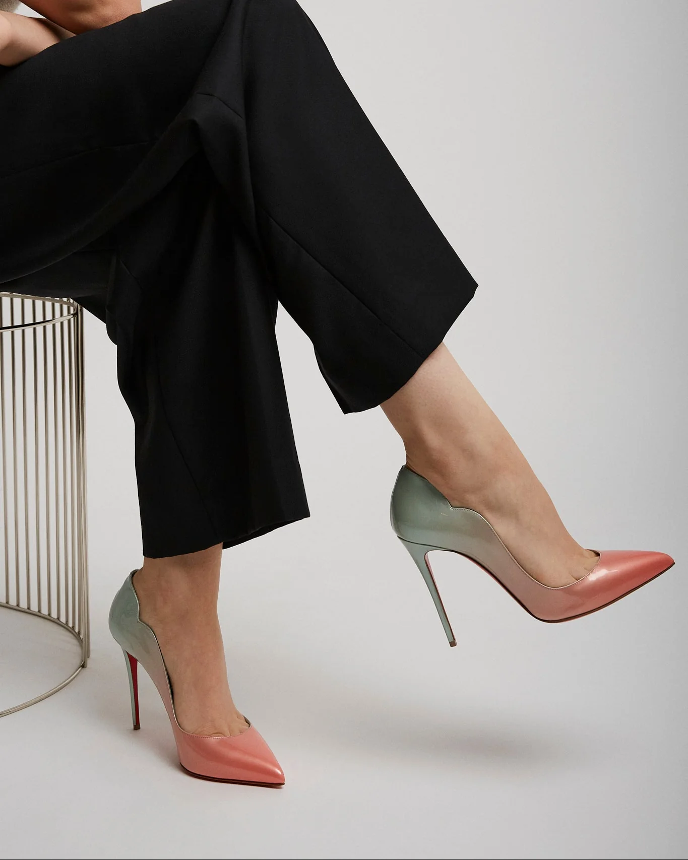 Hot Chick 100 degrade patent pumps - Image 2