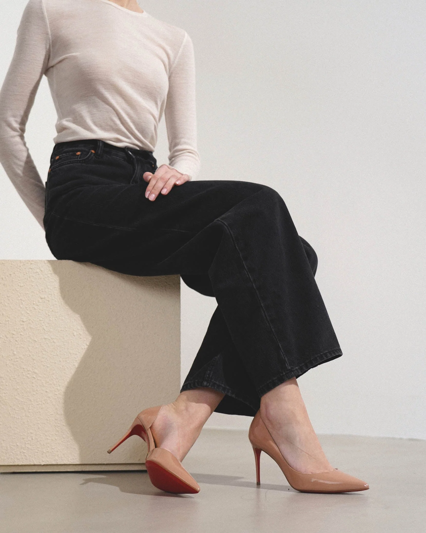Iriza 85 beige patent pumps - Image 2