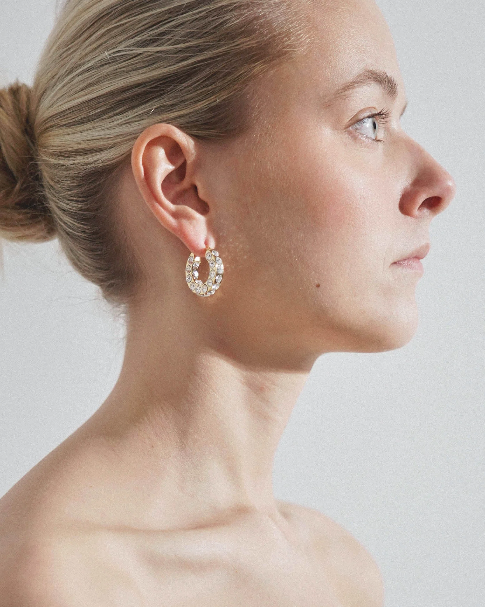 Jah hoop small white and gold crystal earrings - Image 2