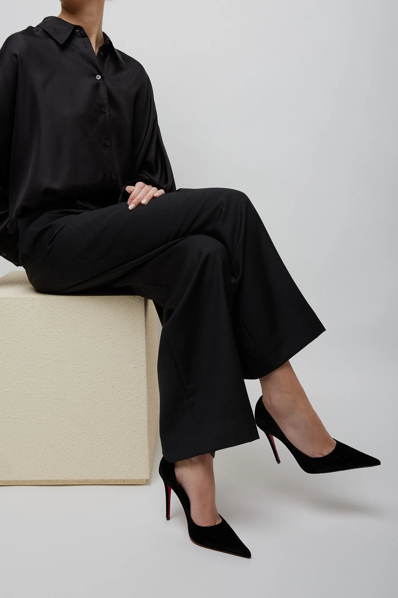 Kate Max 100 black velvet pumps - Image 2