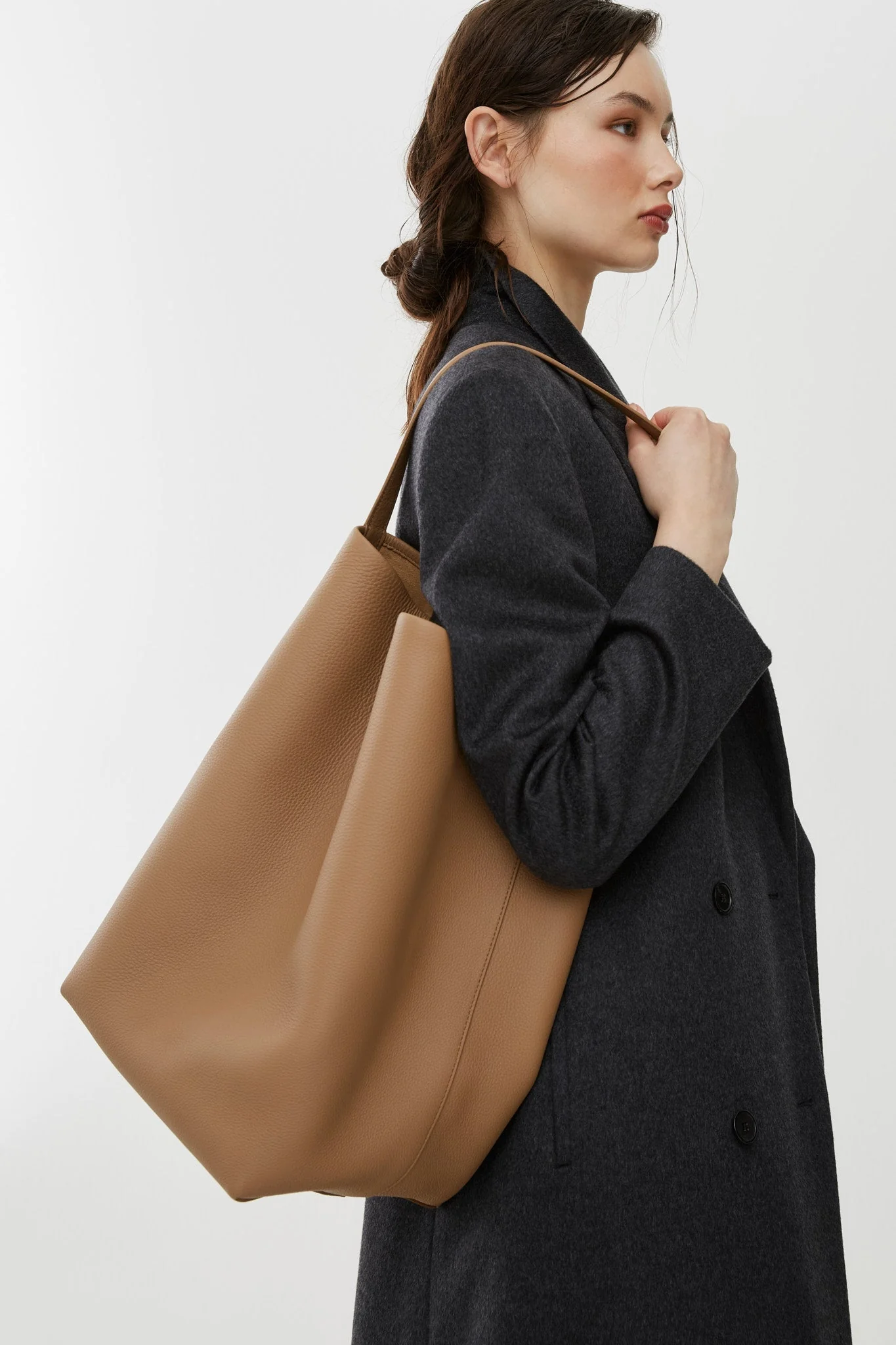 Large N/S park dark taupe tote bag - Image 5