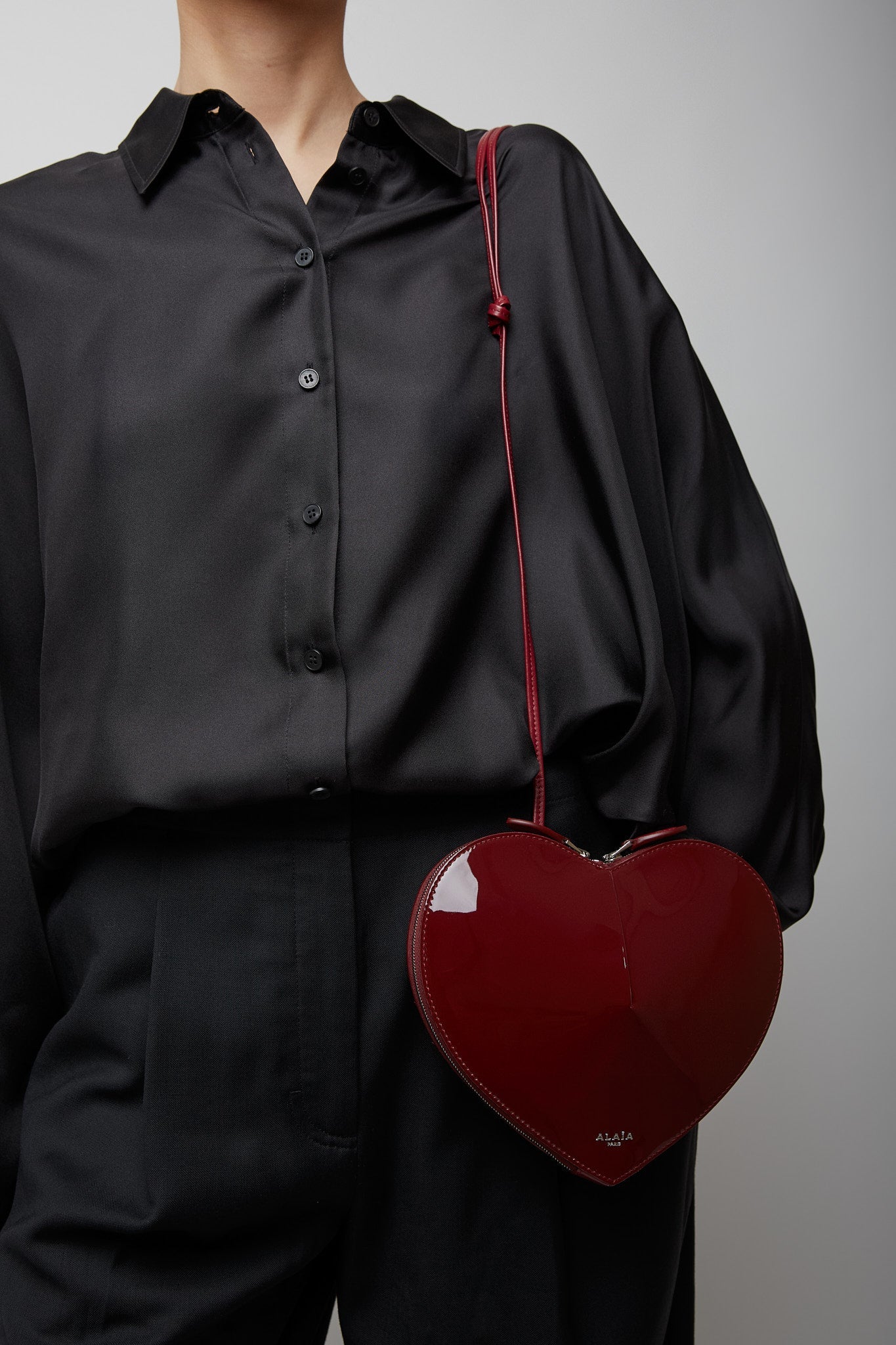 Le Coeur dark red patent crossbody bag - Image 2