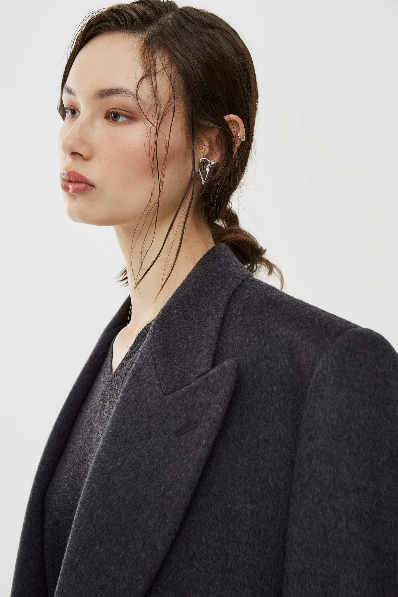 Le Coeur mini torn earrings - Image 2
