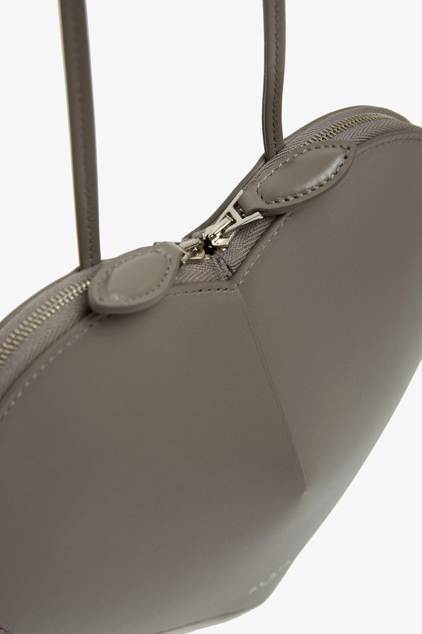 Le Coeur taupe leather crossbody bag - Image 4