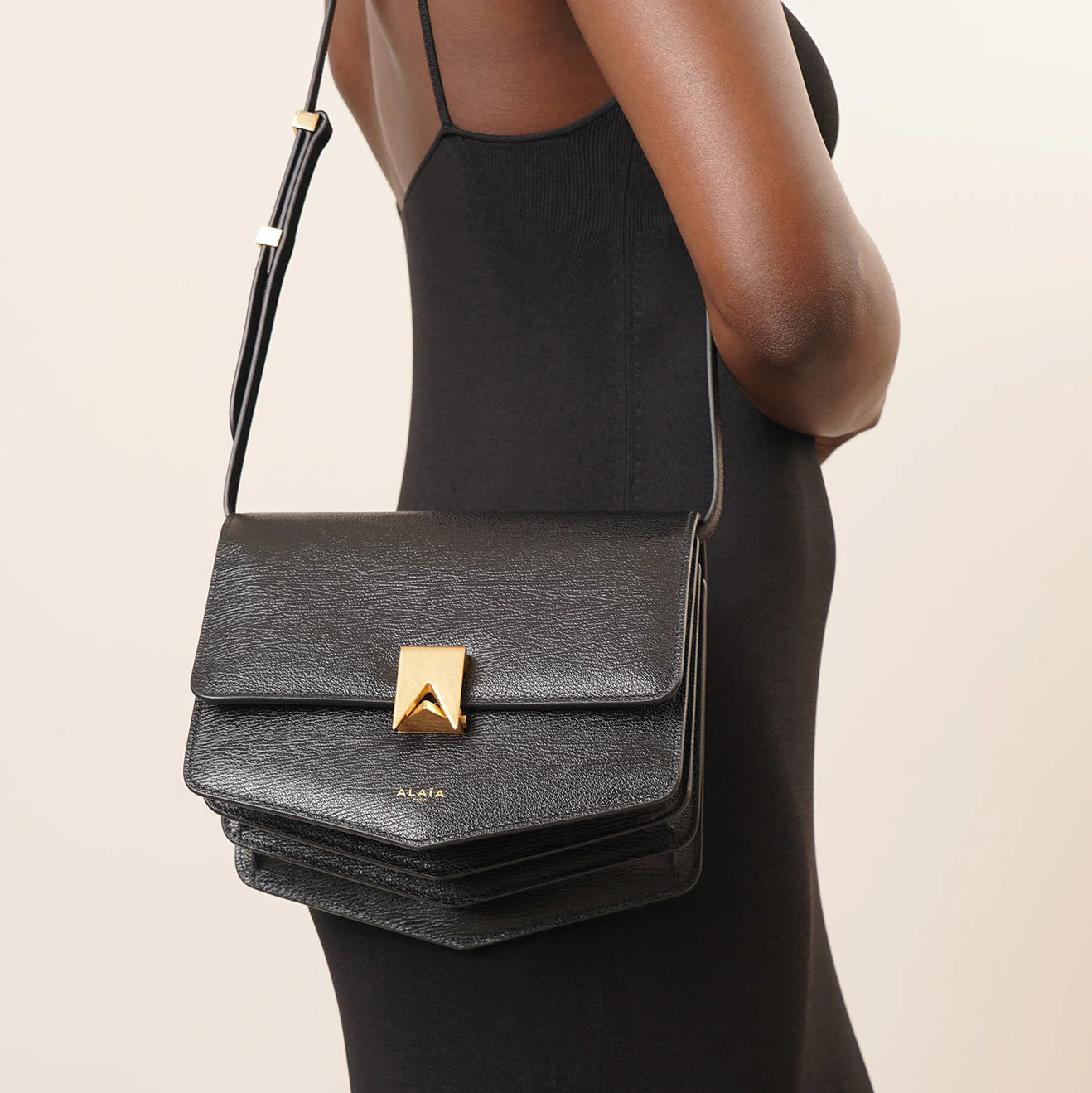 Le Papa black grained leather bag - Image 7