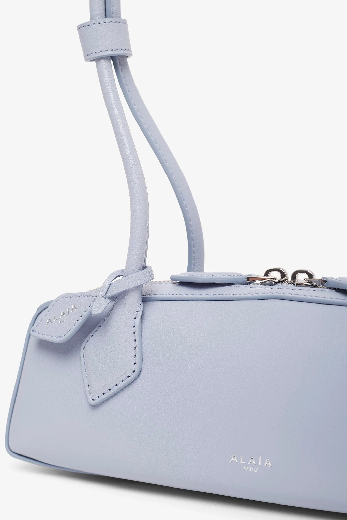Le Teckel small light blue leather bag - Image 3