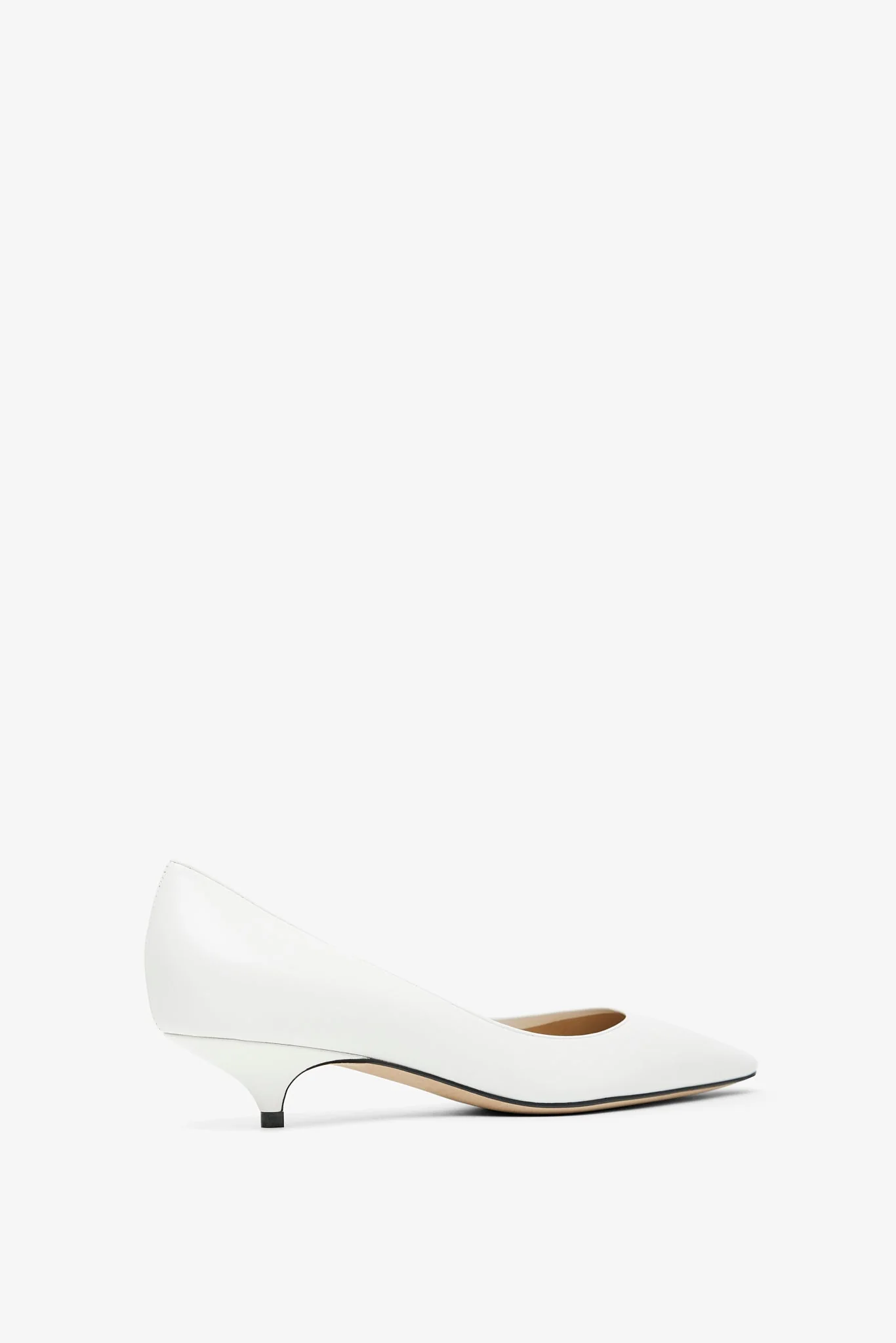 Liisa Kitten Two white pumps - Image 3