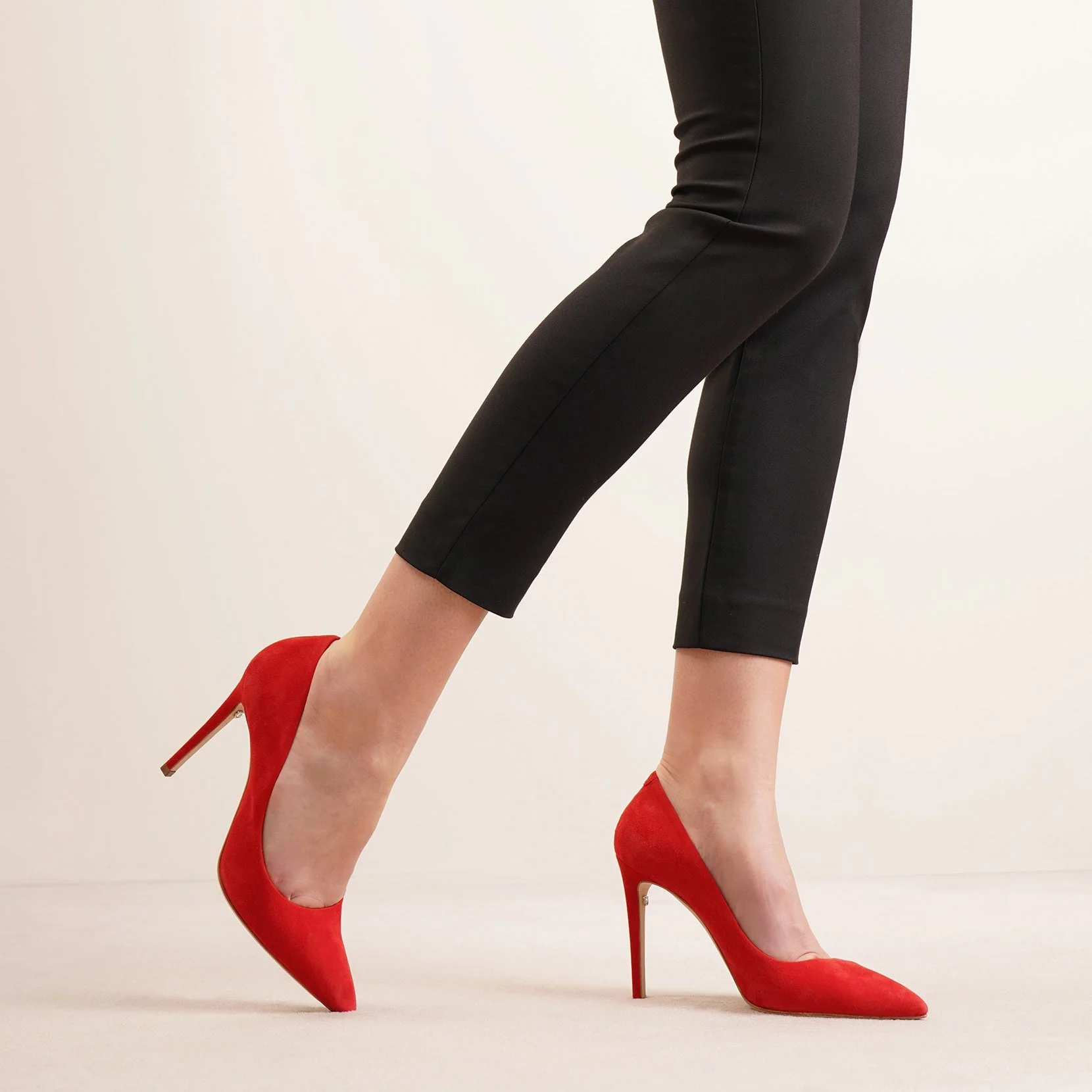 Lipstick 105 suede pumps - Image 6