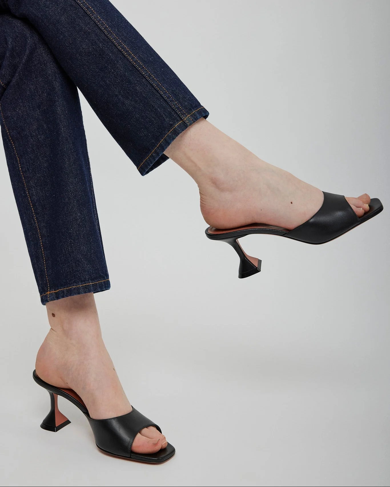 Lupita Slipper 70 black leather mules - Image 2