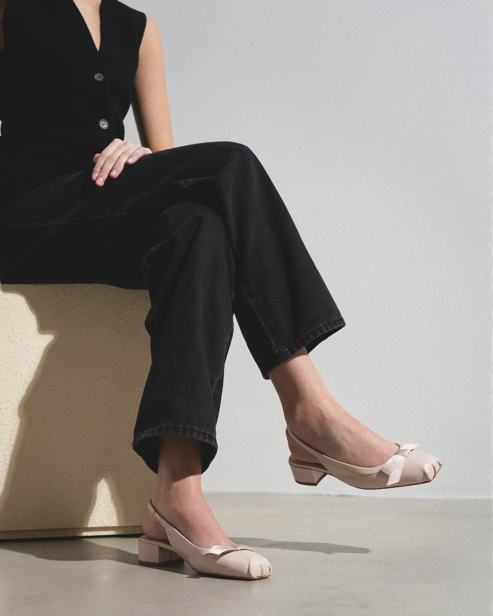 Mamaflirt beige leather sling pumps - Image 2