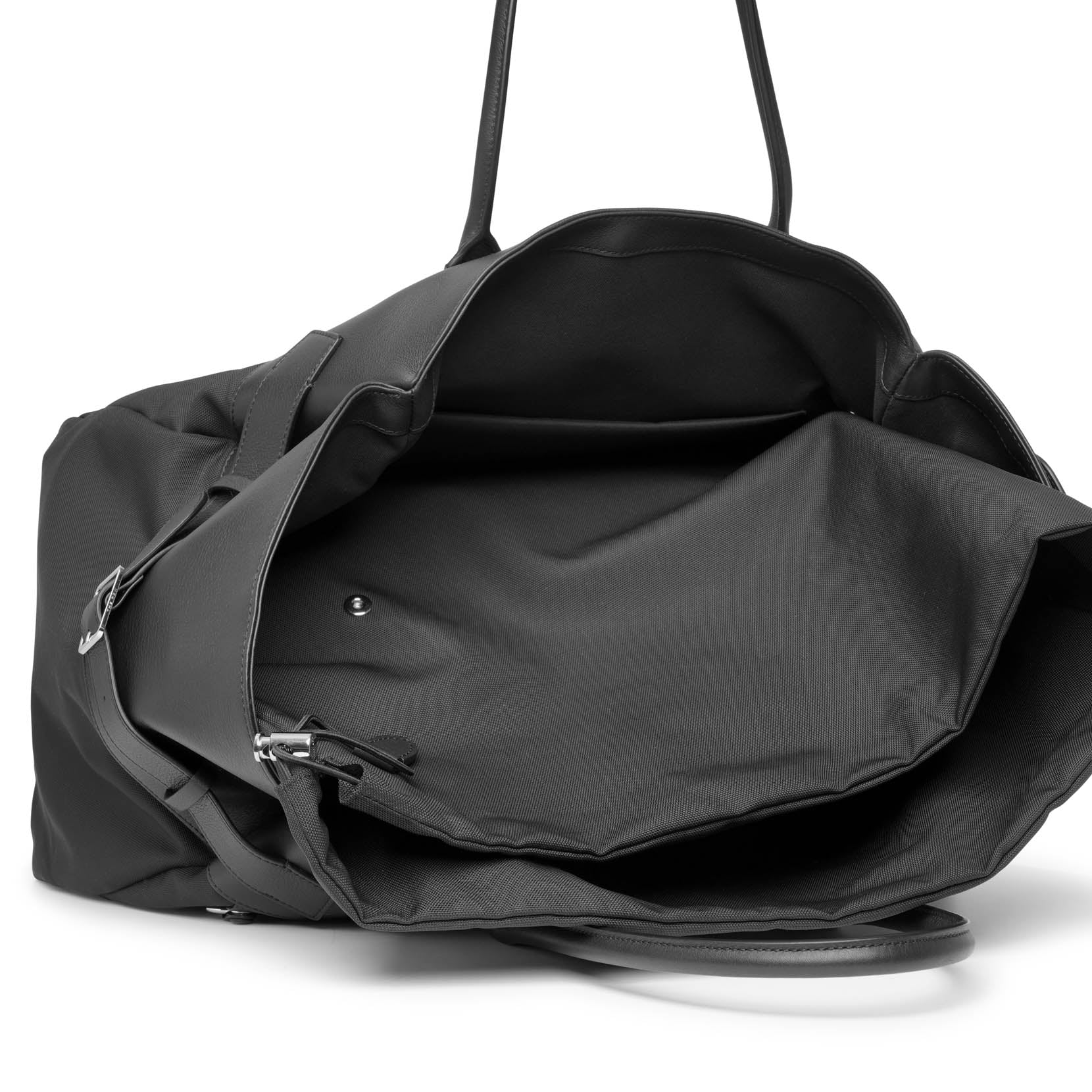 Margaux 17 inside out black nylon bag - Image 6