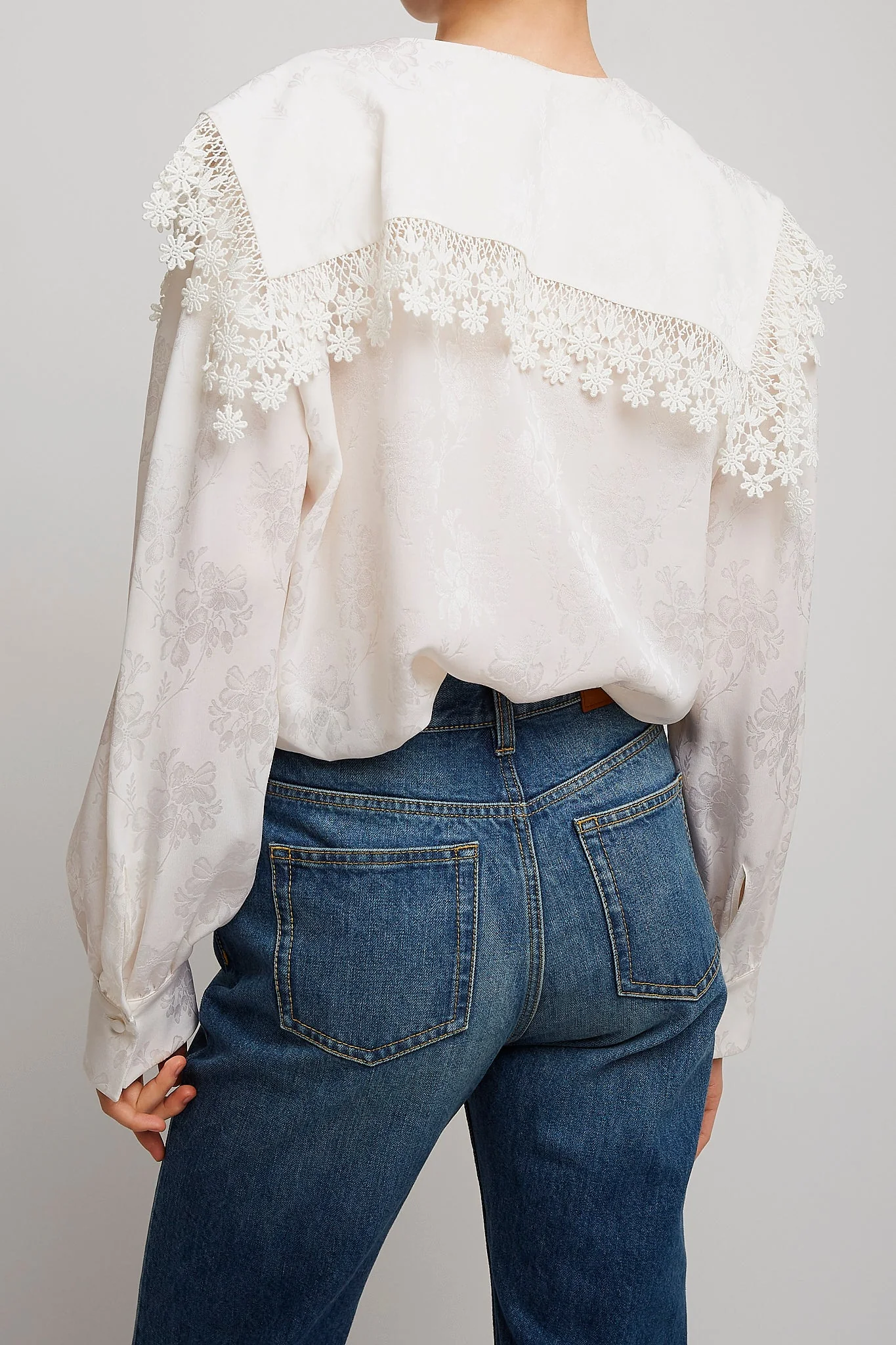 Maxi-collar white blouse - Image 3