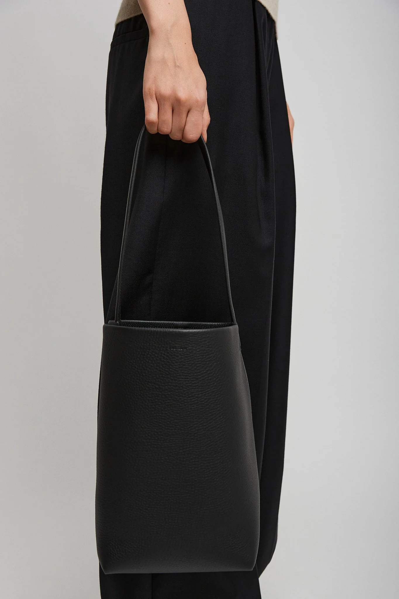 Medium N/S Park black tote bag - Image 2