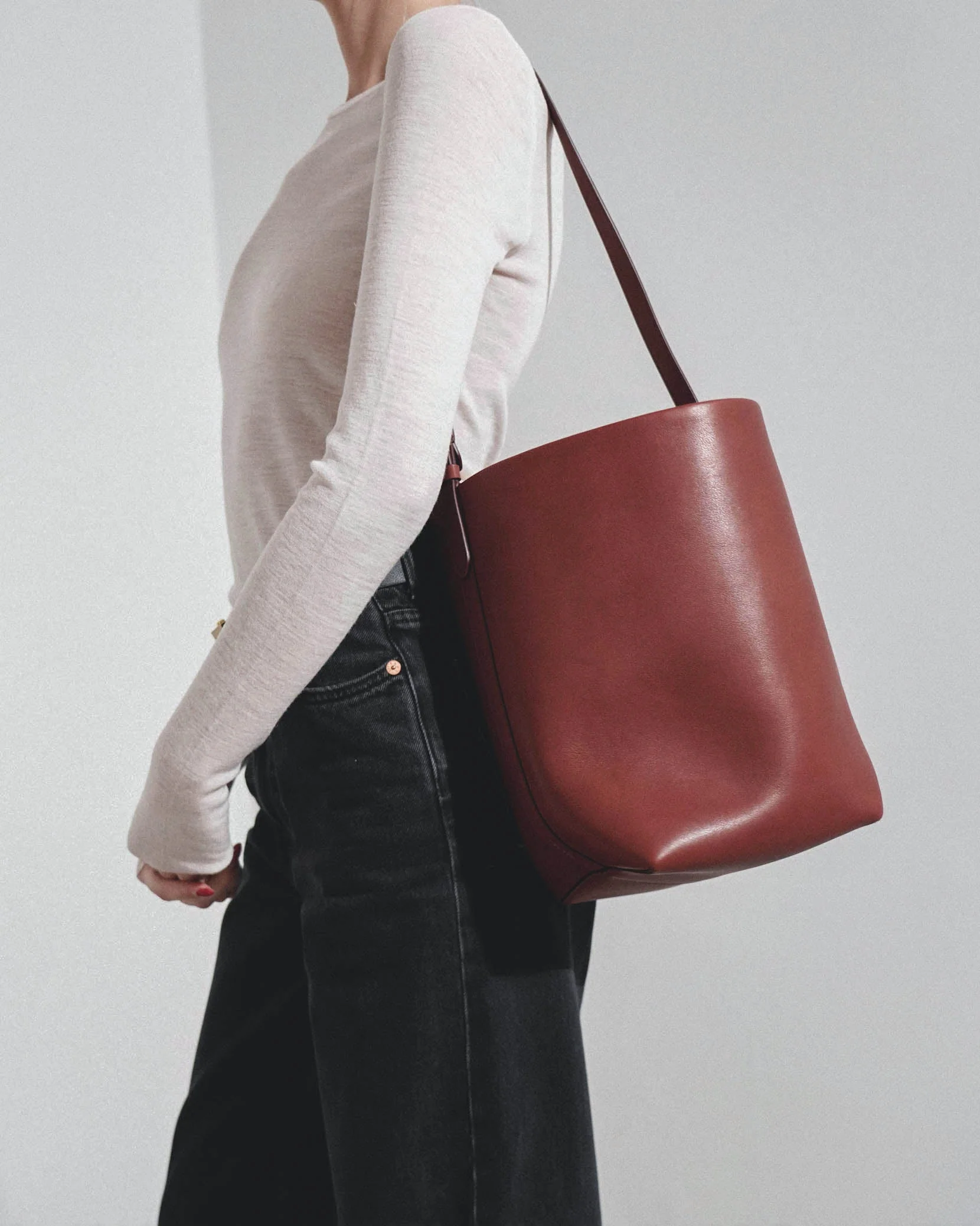 Medium N/S park brown leather tote bag - Image 2