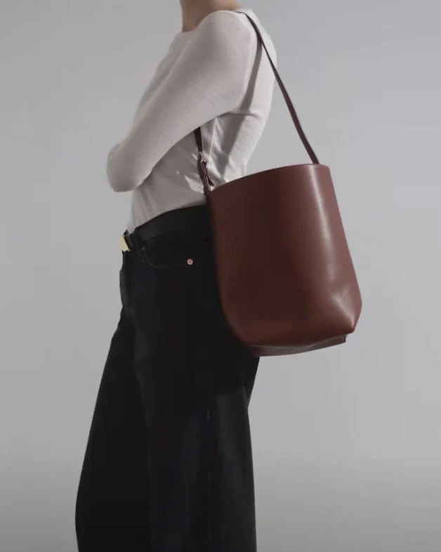 Medium N/S park brown leather tote bag - Image 7