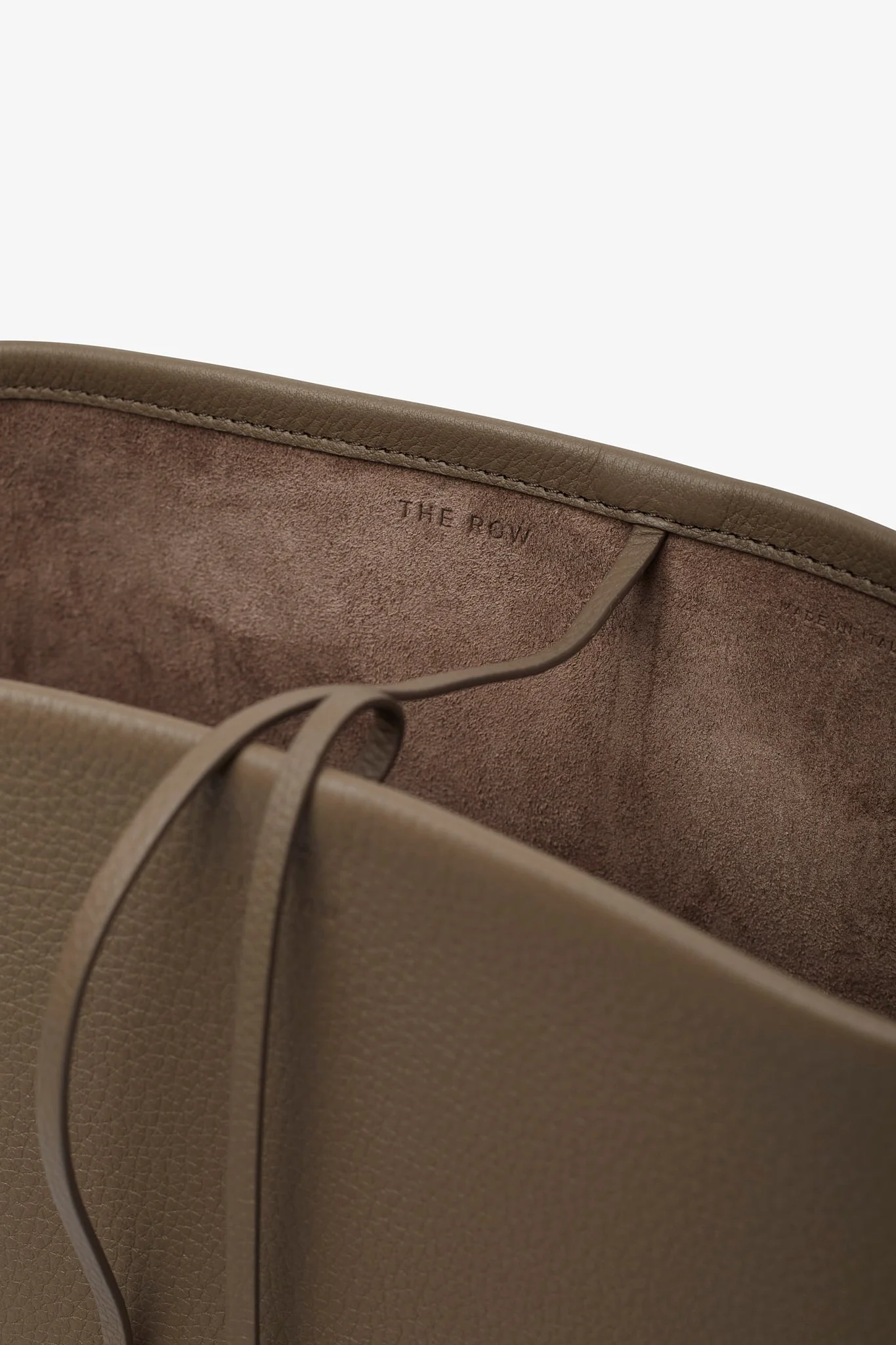 Medium N/S Park taupe tote bag - Image 4