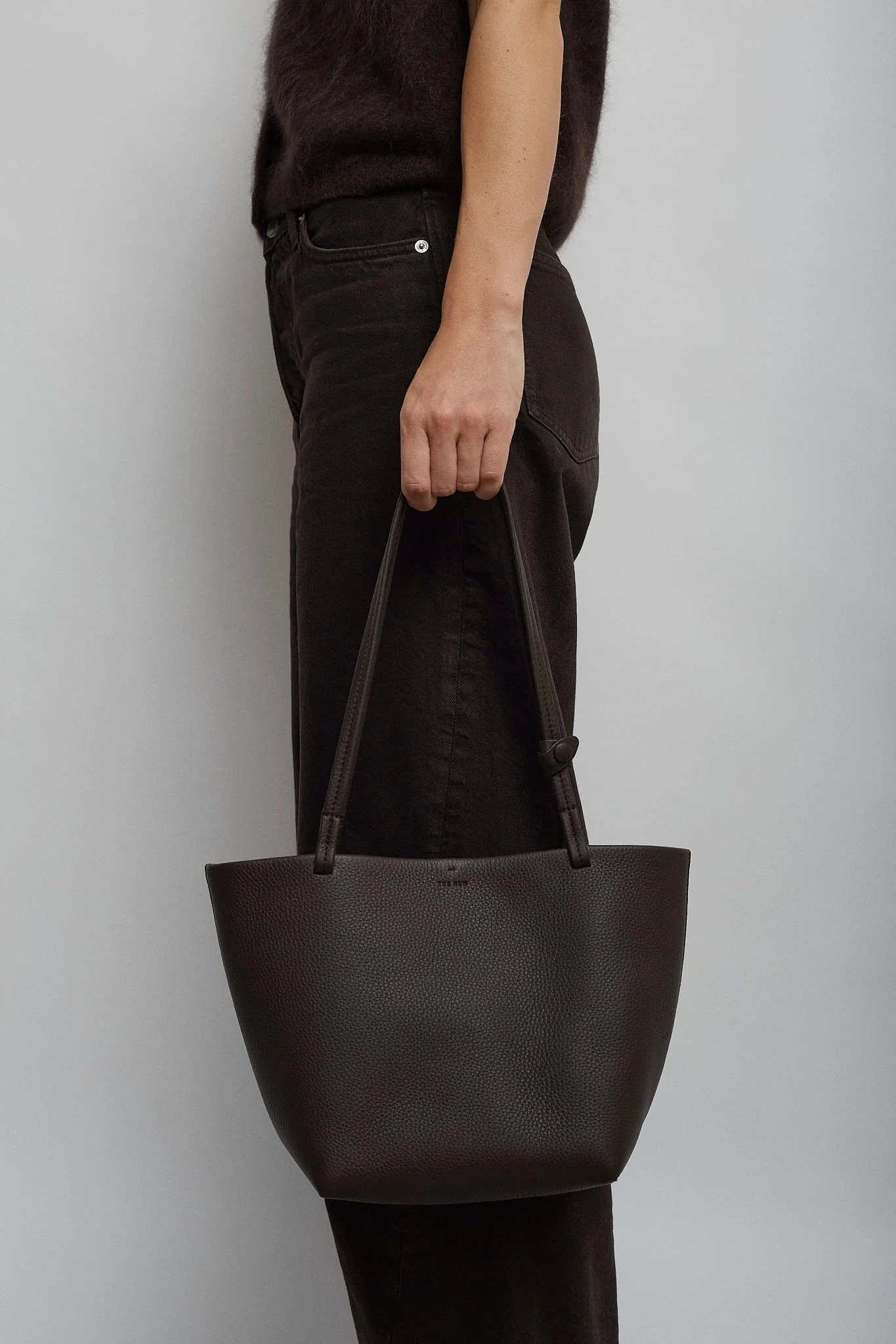 Medium Park Tote dark brown bag - Image 5