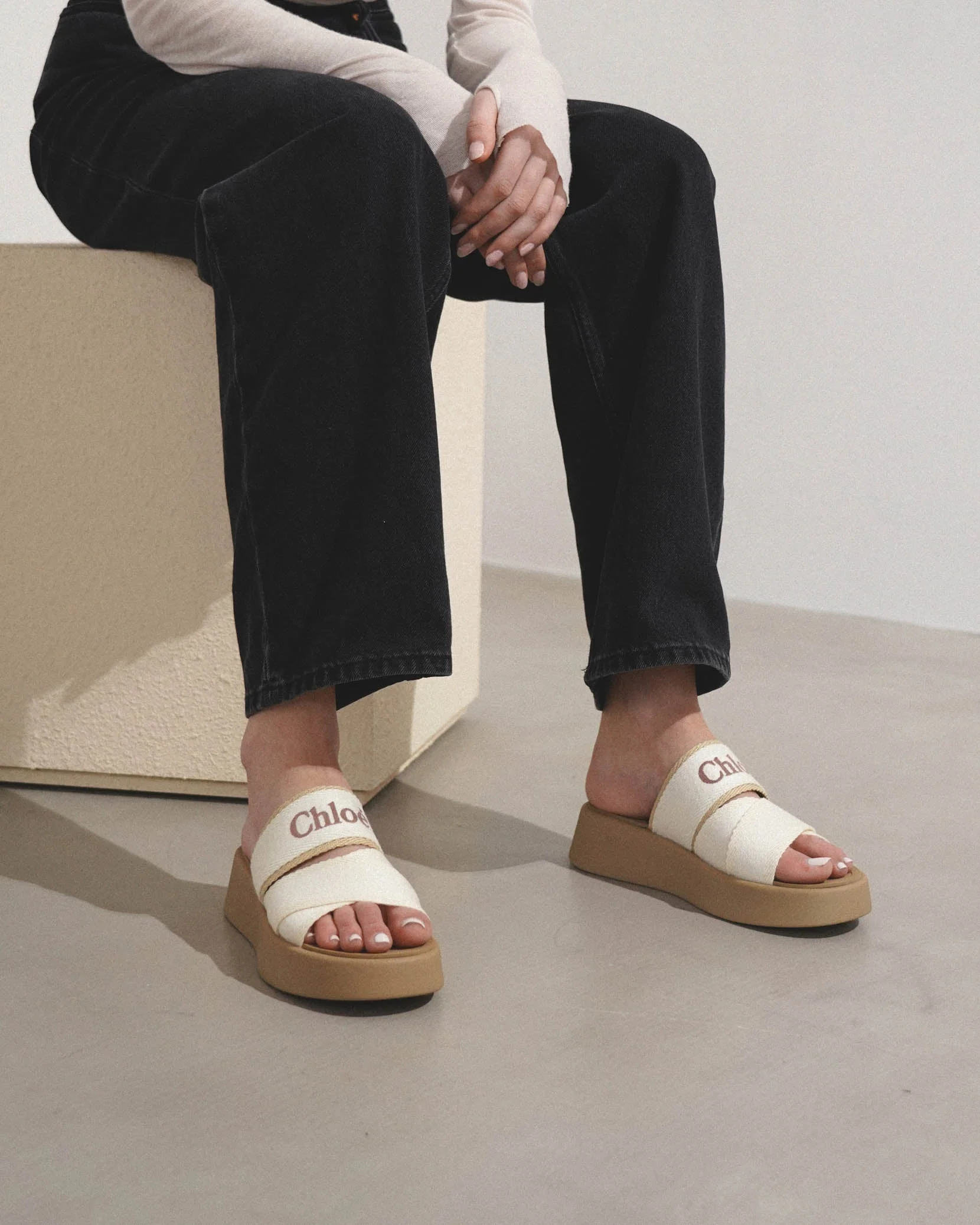 Mila white linen flats - Image 2